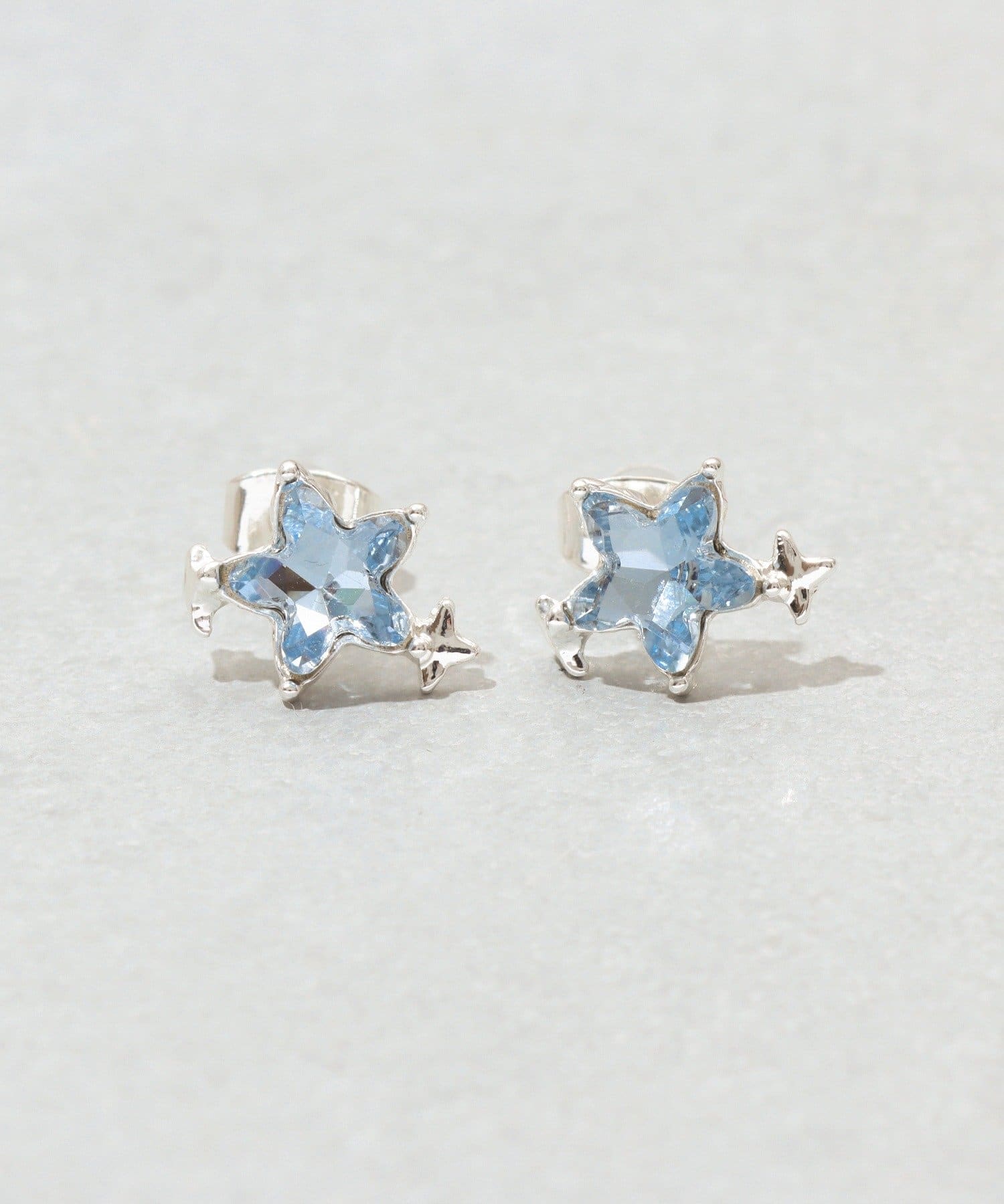 3COINS(スリーコインズ) ブルースターピアス
