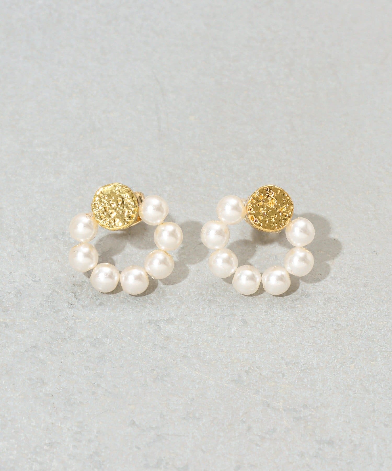 3COINS(スリーコインズ) パールラウンドピアス