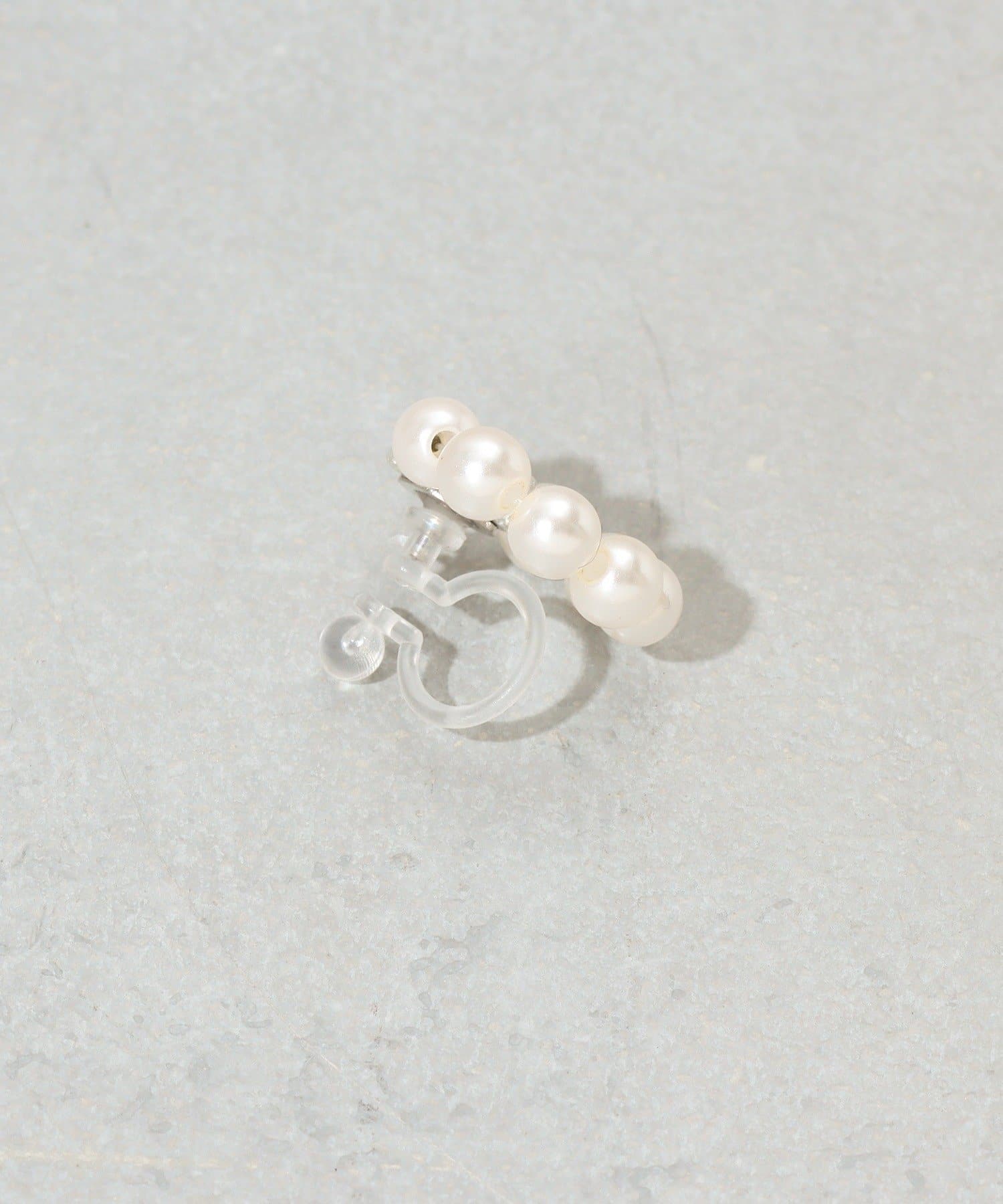 3COINS(スリーコインズ) パールラウンド樹脂イヤリング