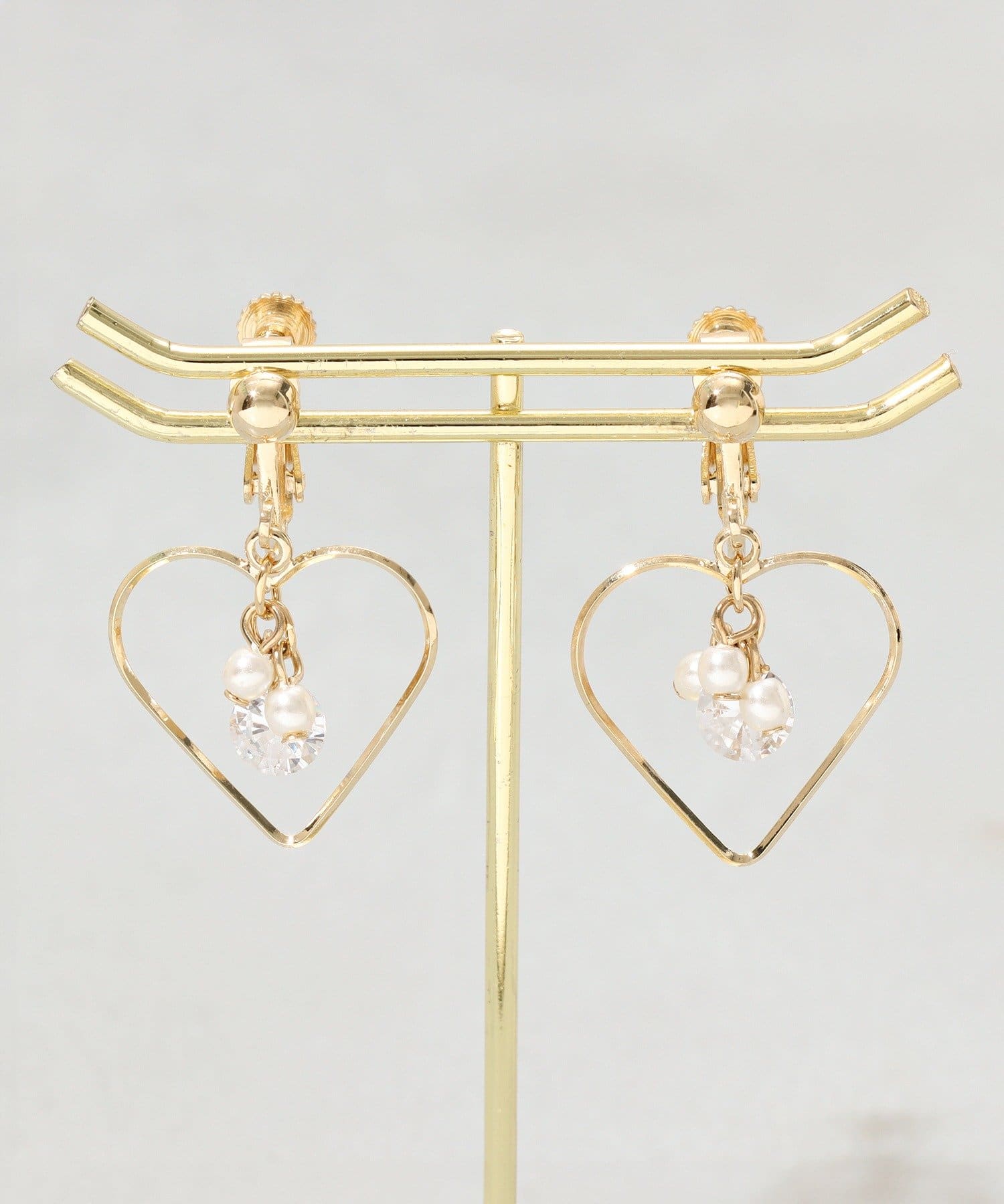 3COINS(スリーコインズ) ハートインパーツイヤリング