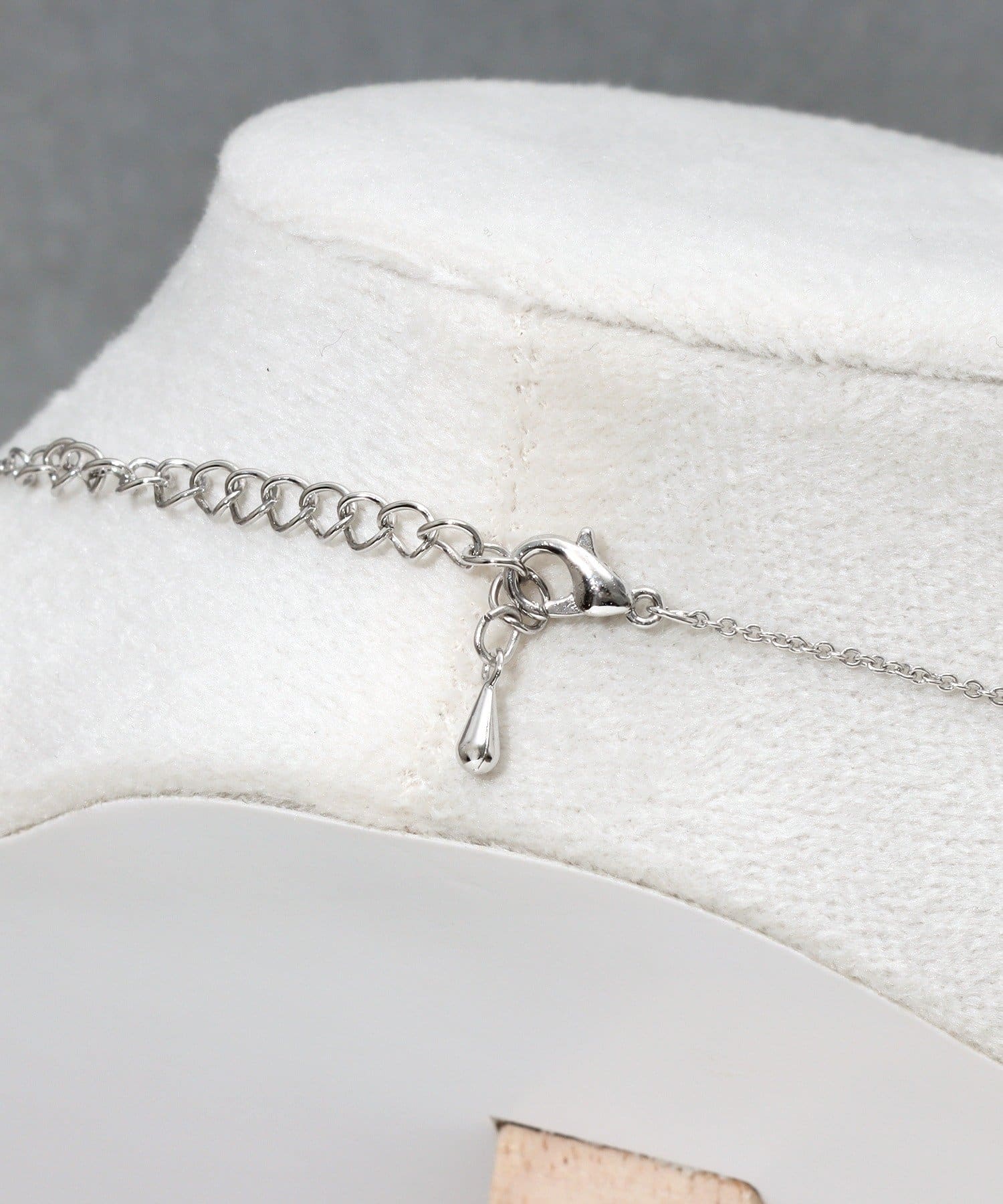 3COINS(スリーコインズ) ダブルスターショートネックレス