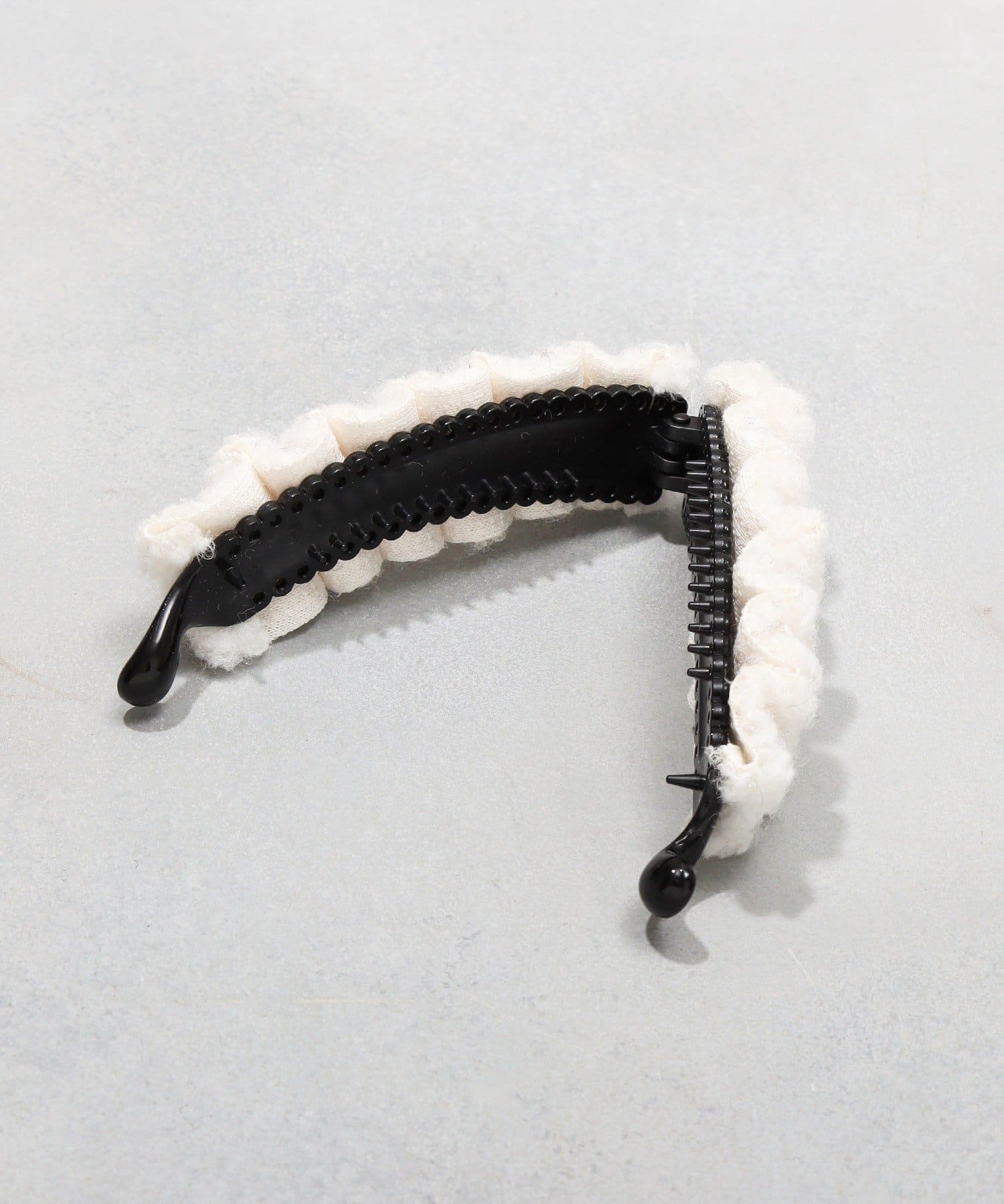 3COINS(スリーコインズ) パール付きくしゅくしゅバナナ