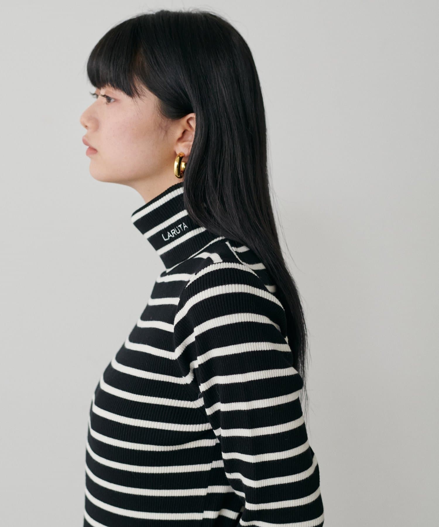 LARUTA(ラルータ) LARUTAロゴ刺繍入りリブタートル