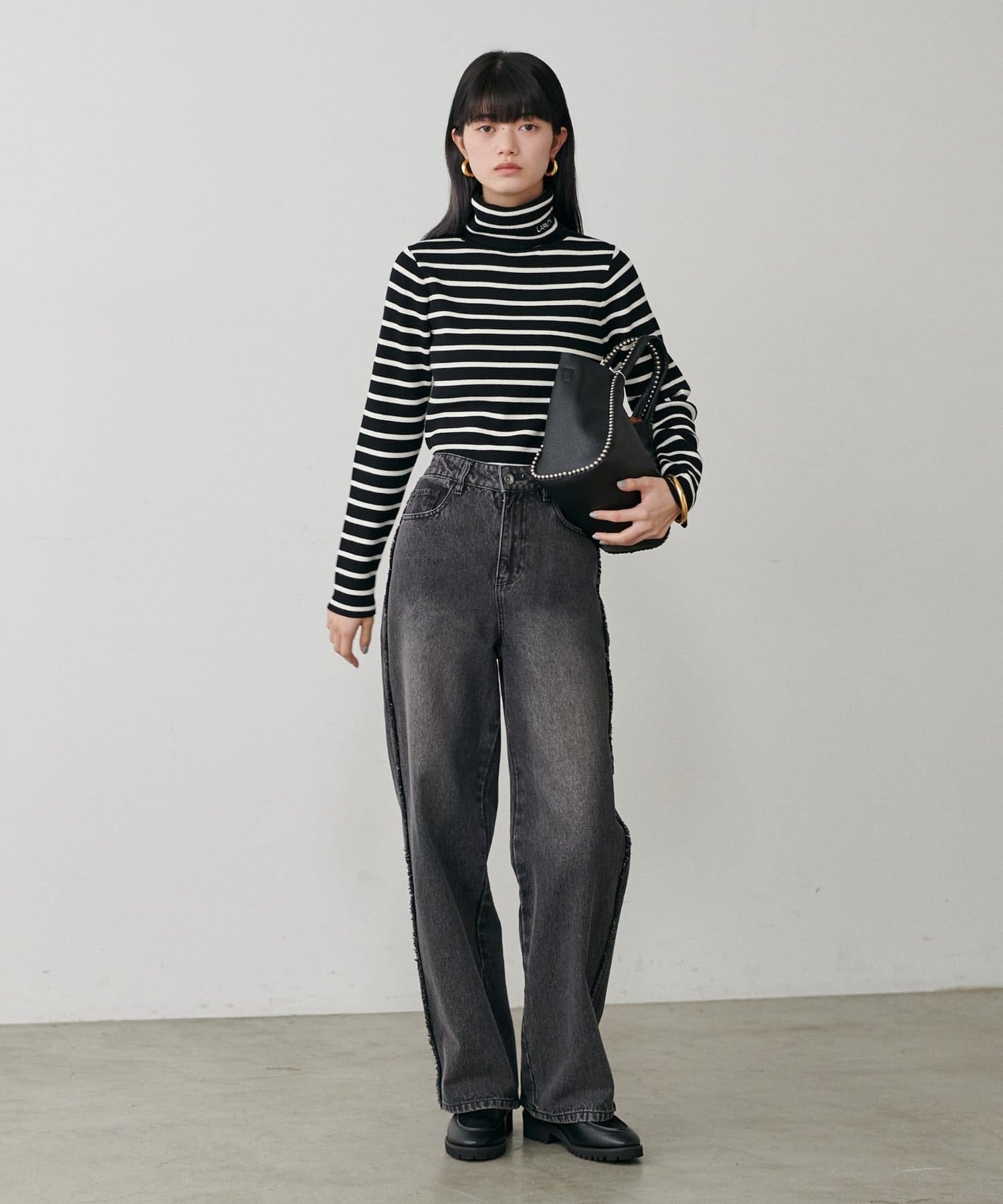 LARUTA(ラルータ) LARUTAロゴ刺繍入りリブタートル