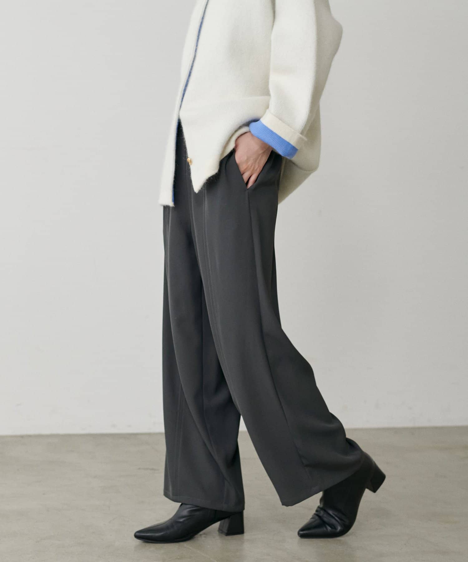 LARUTA(ラルータ) キレイめ切替イージーパンツ