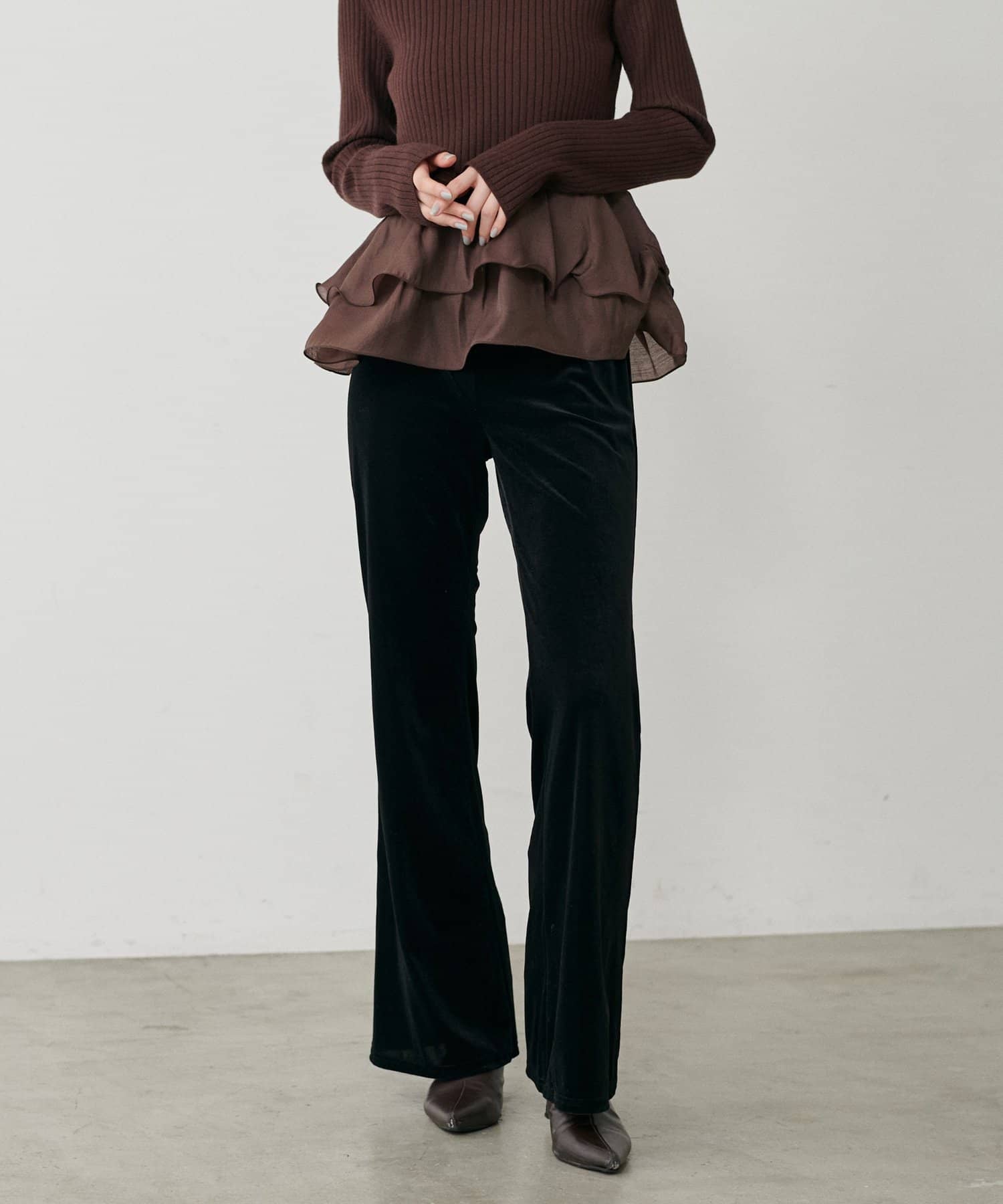 LARUTA(ラルータ) 美脚シルエットソフトベロアパンツ