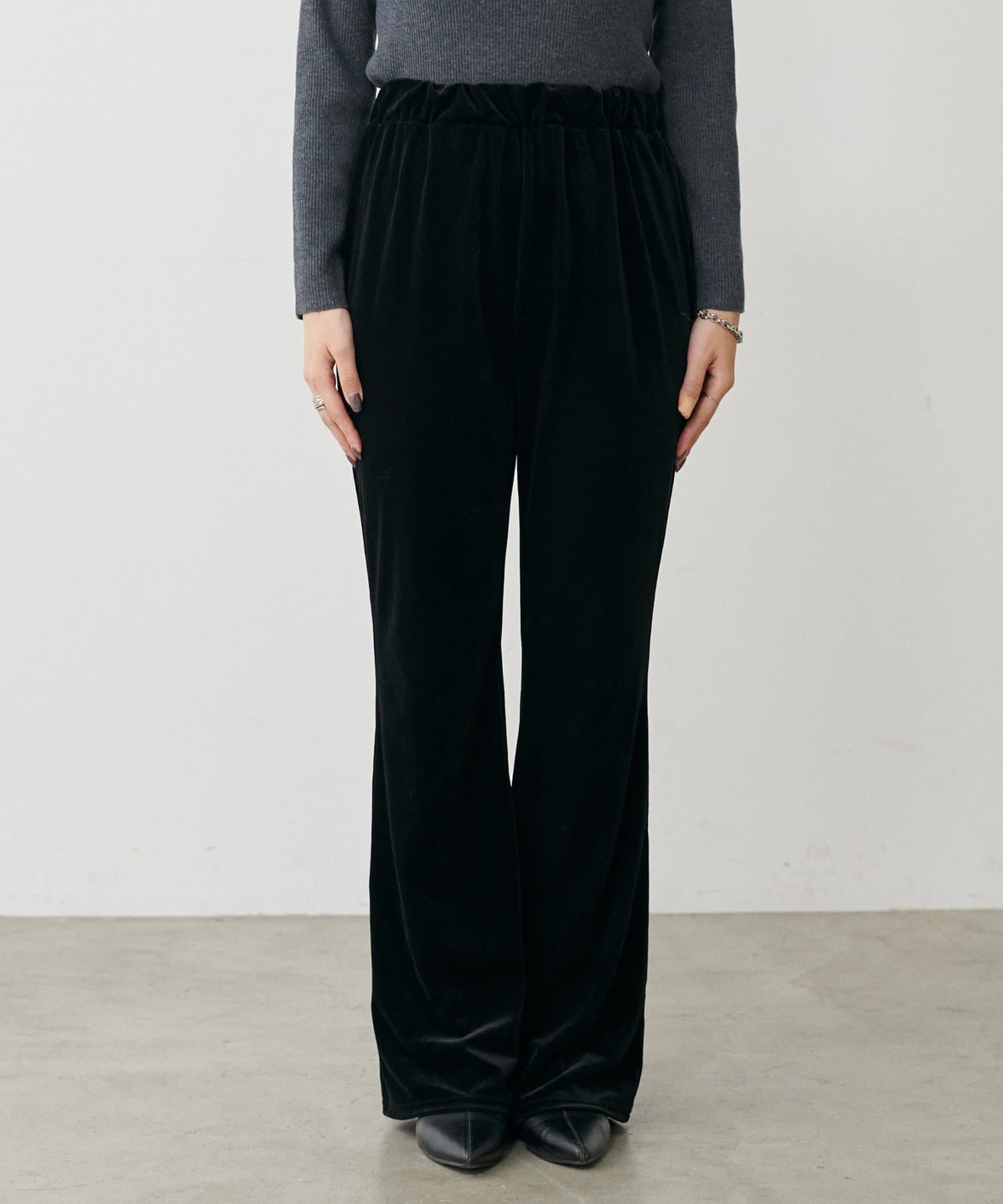 LARUTA(ラルータ) 美脚シルエットソフトベロアパンツ