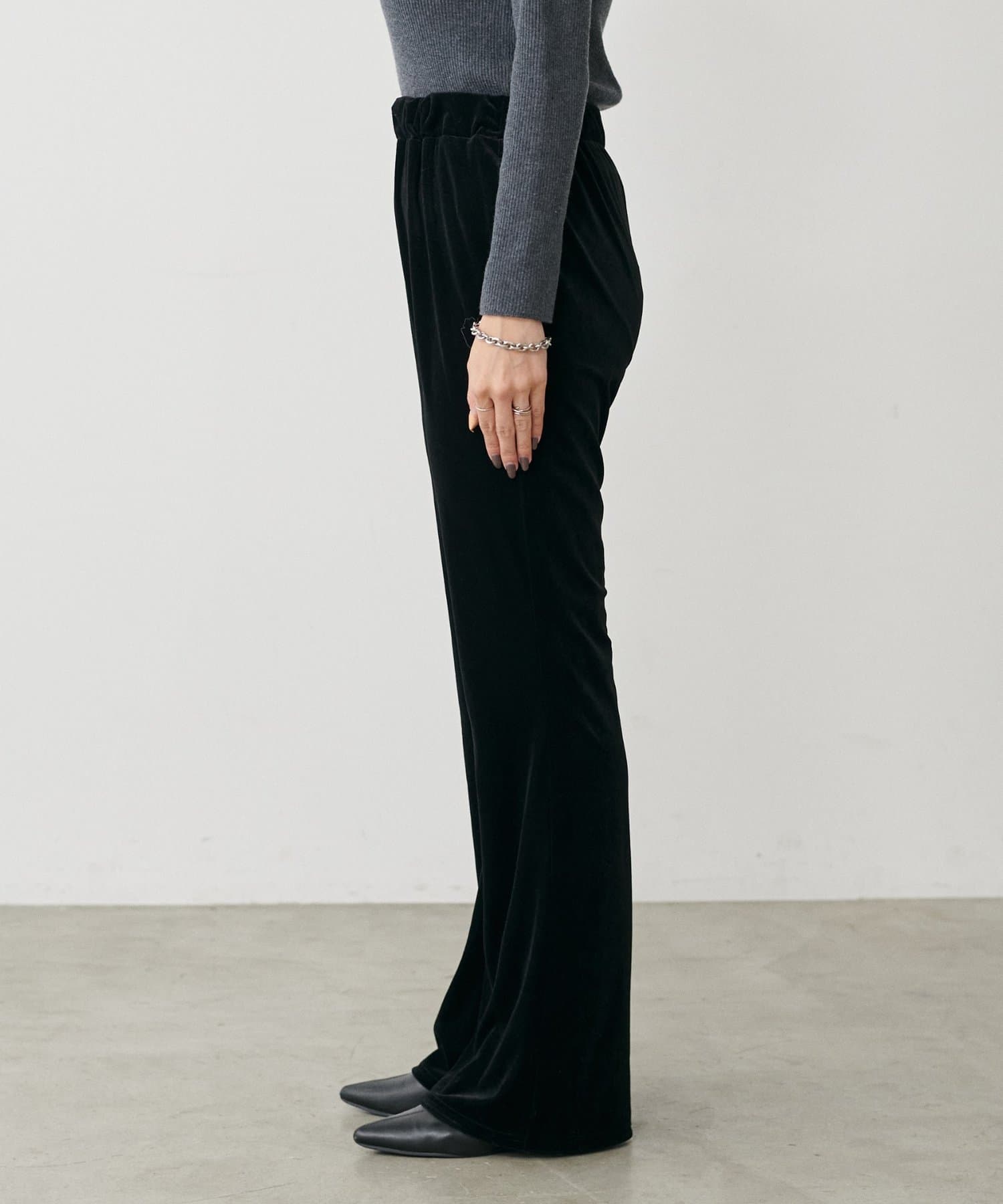 LARUTA(ラルータ) 美脚シルエットソフトベロアパンツ