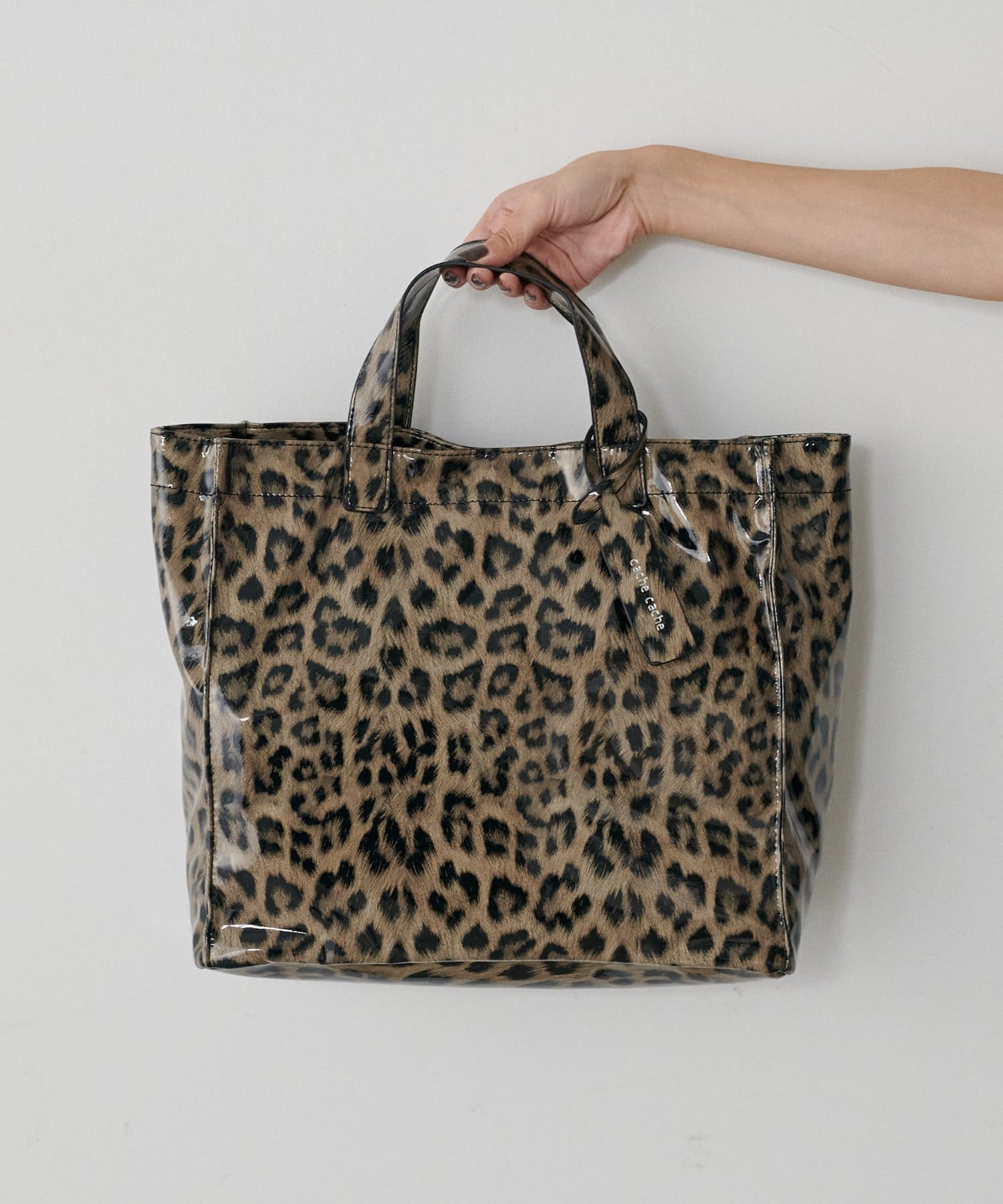 LARUTA(ラルータ) ソフトエナメルショッパーバッグ