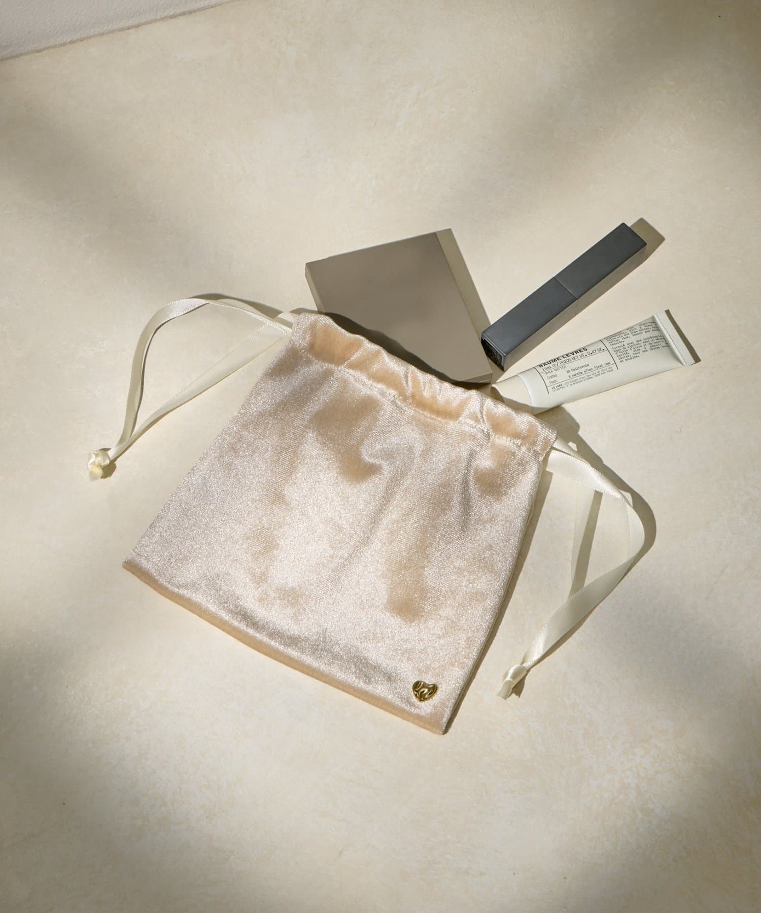 Lattice(ラティス) ベロア巾着ポーチ