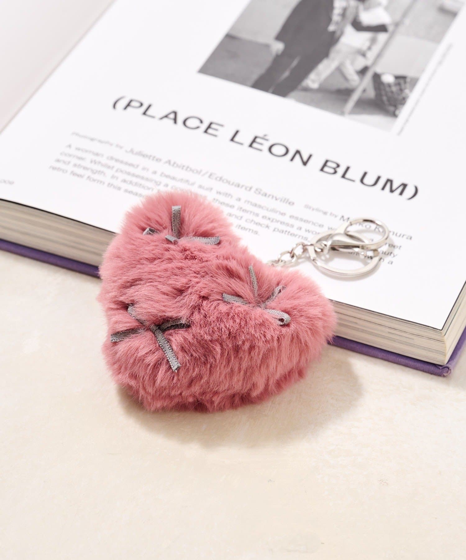 Lattice(ラティス) リボンエコファーハートチャーム