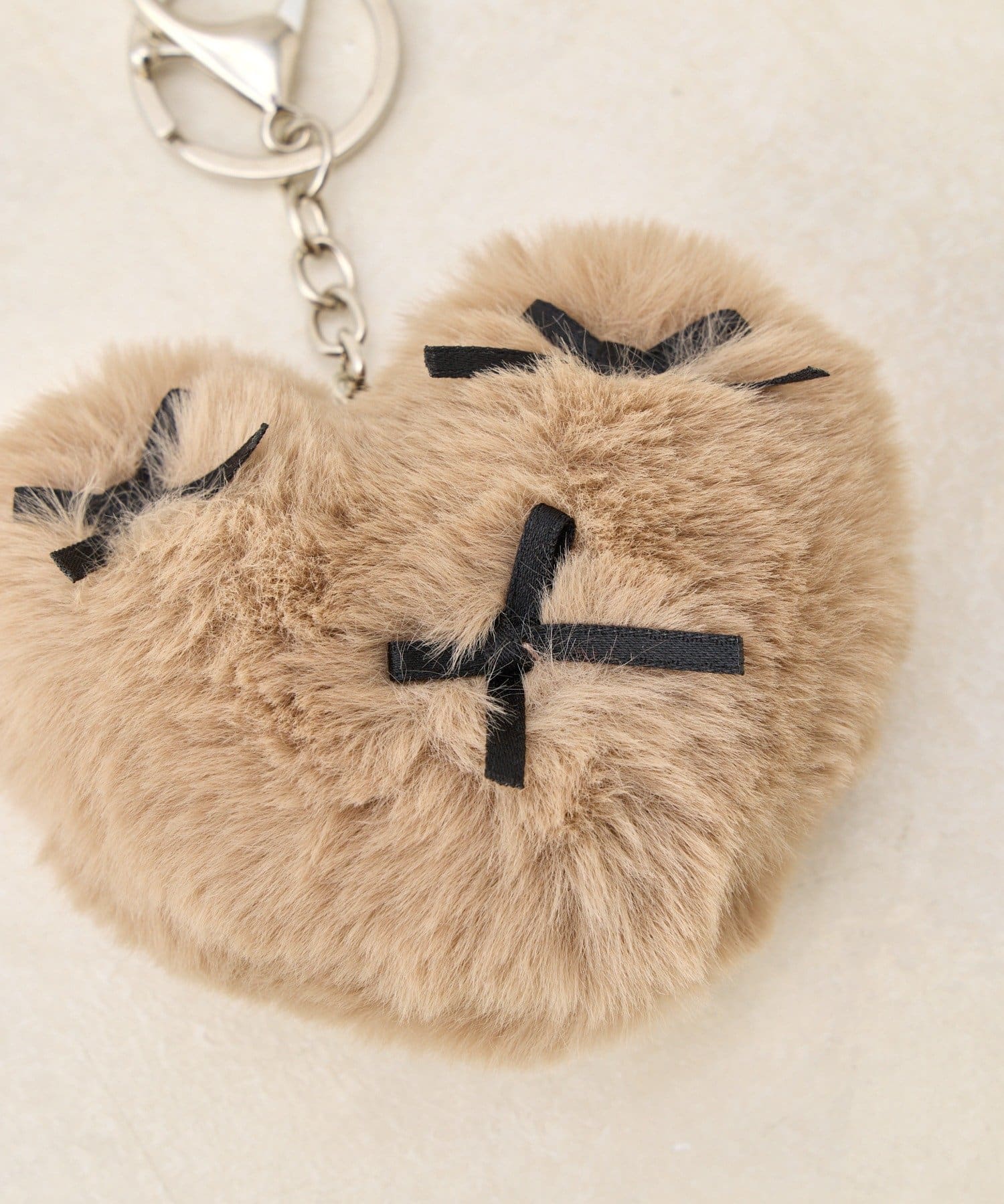 Lattice(ラティス) リボンエコファーハートチャーム