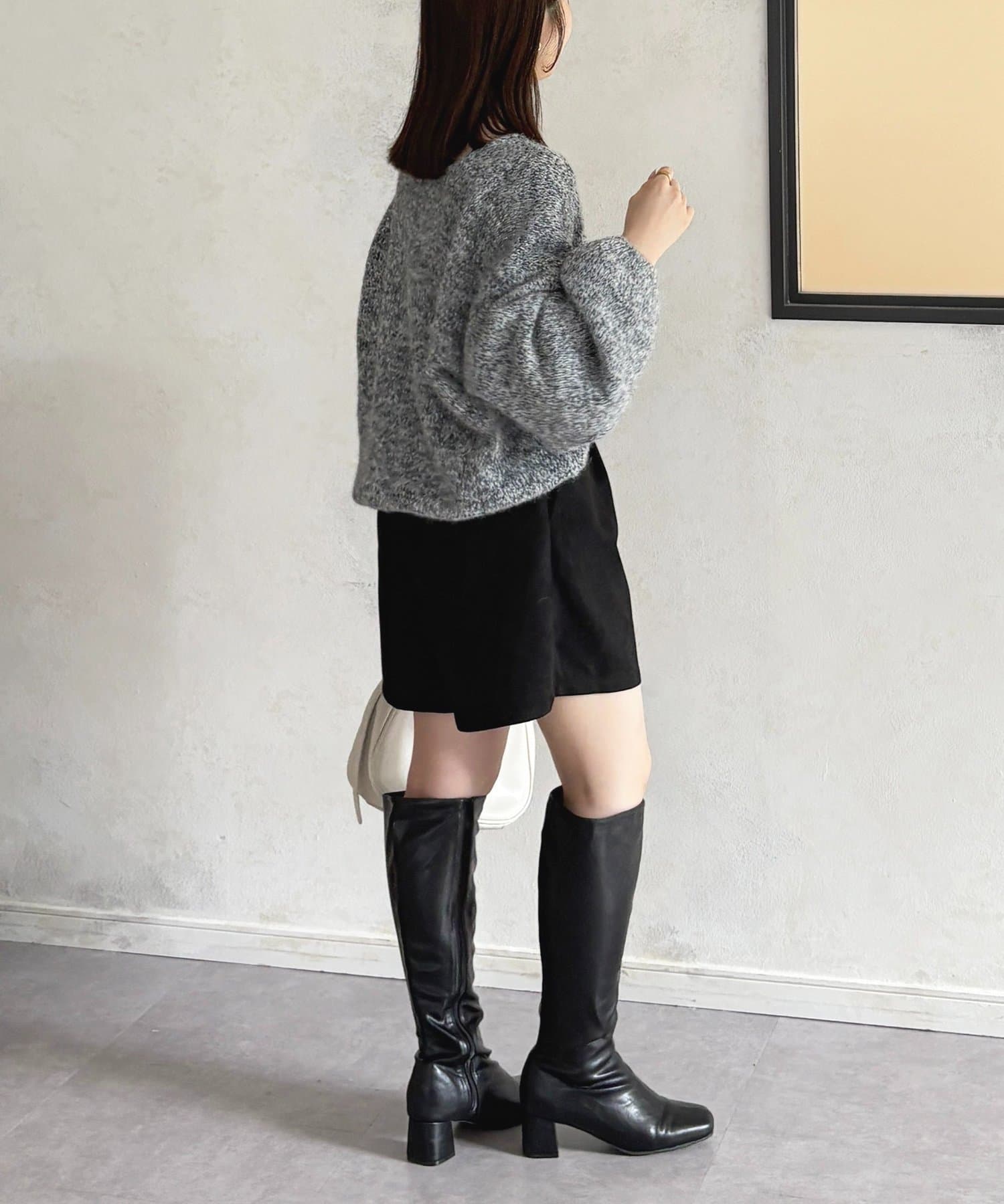 Thevon.(ゼヴォン) Fスエードタックハーフパンツ