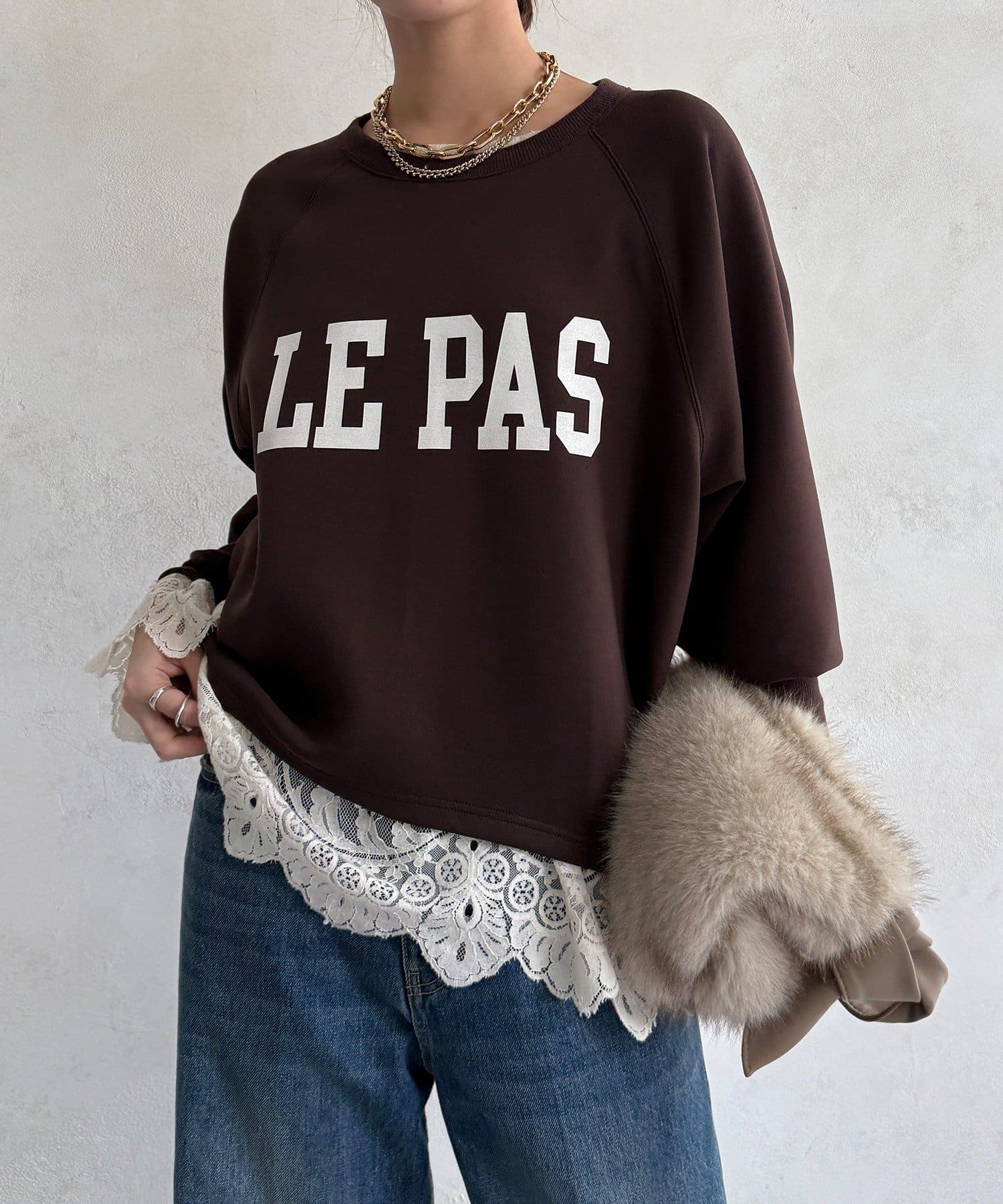 DOUDOU(ドゥドゥ) 【WEB限定】袖リブダンボールロゴトップス