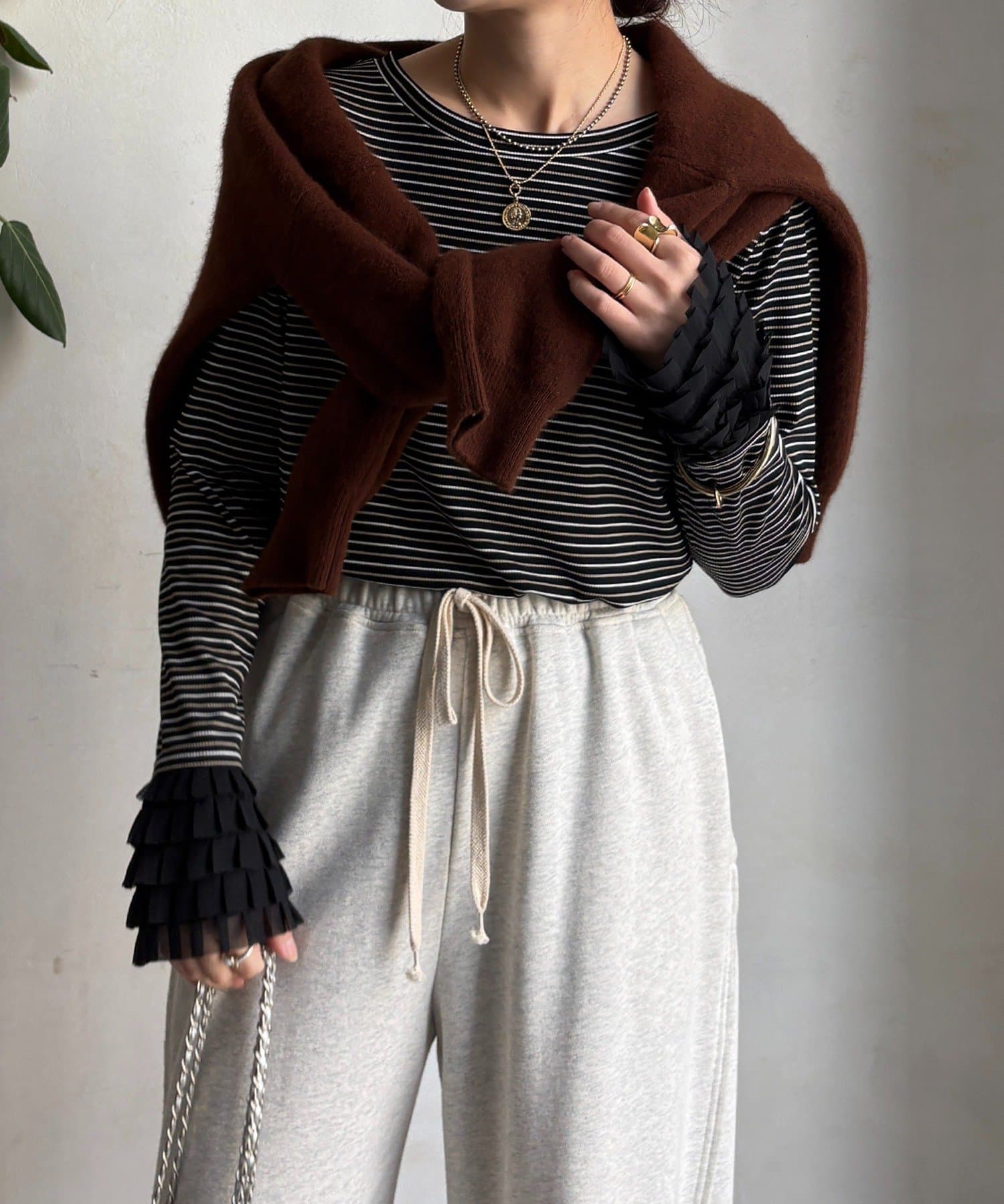 DOUDOU(ドゥドゥ) 袖フリルトップス