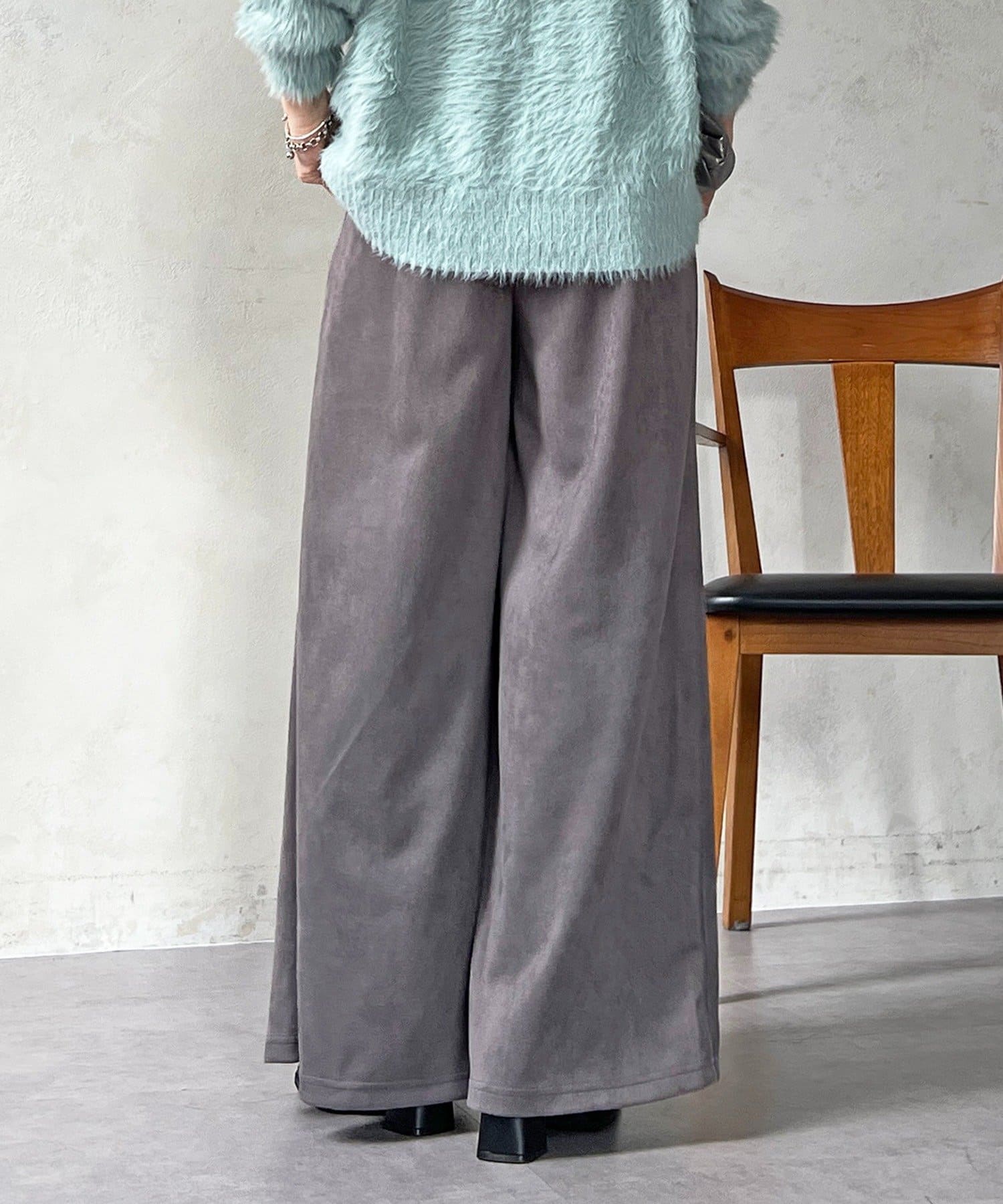 Croisiere(クロジエール) スエードプリーツパンツ