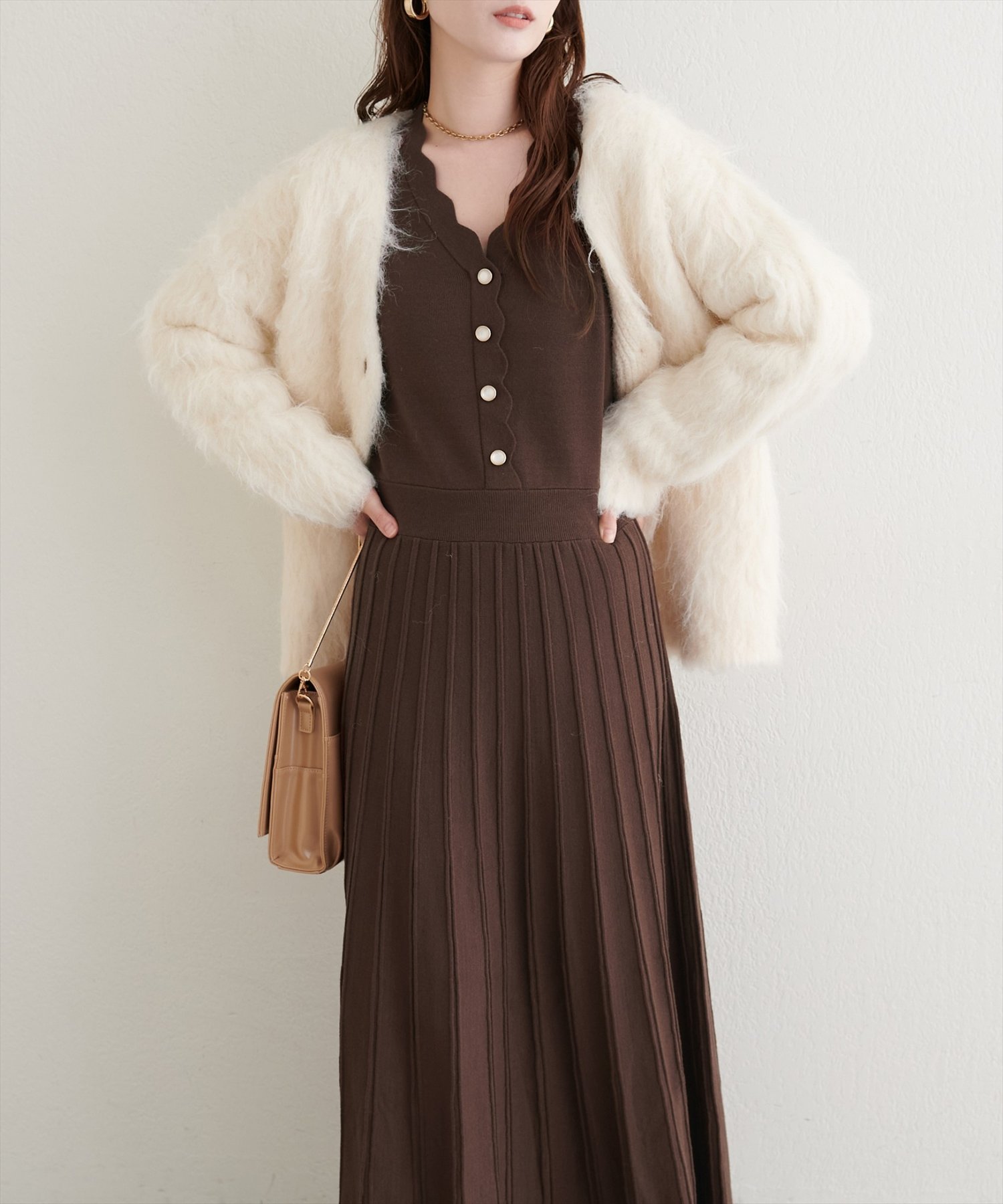 natural couture(ナチュラルクチュール) スカラッププリーツニットワンピース