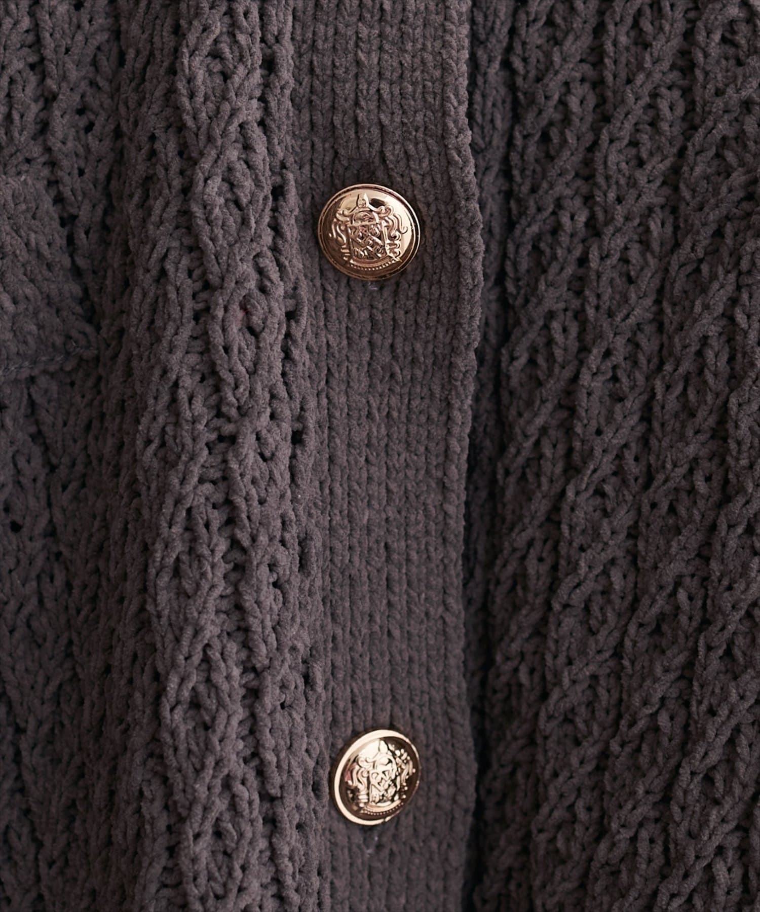 natural couture(ナチュラルクチュール) ベロアモール金釦ケーブルニットカーディガン