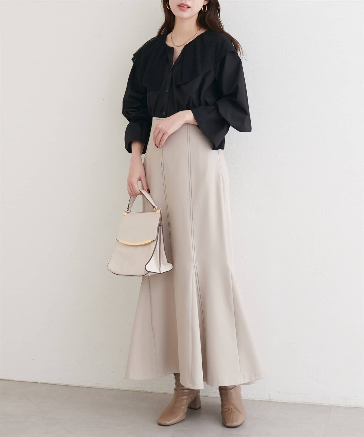 natural couture(ナチュラルクチュール) レースケープカラーブラウス