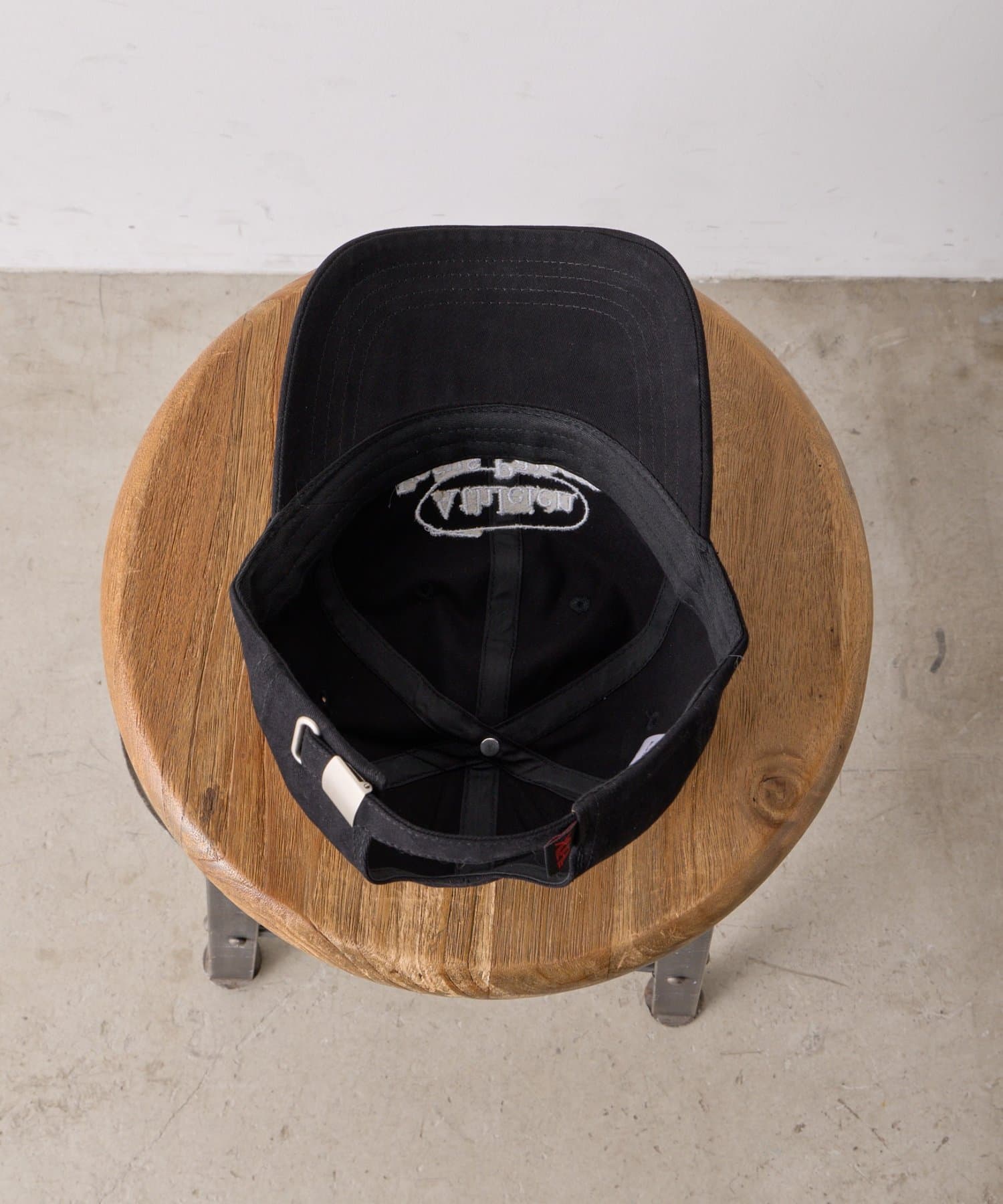 -goocy-(グーシー) ラウンドロゴ刺繍キャップ