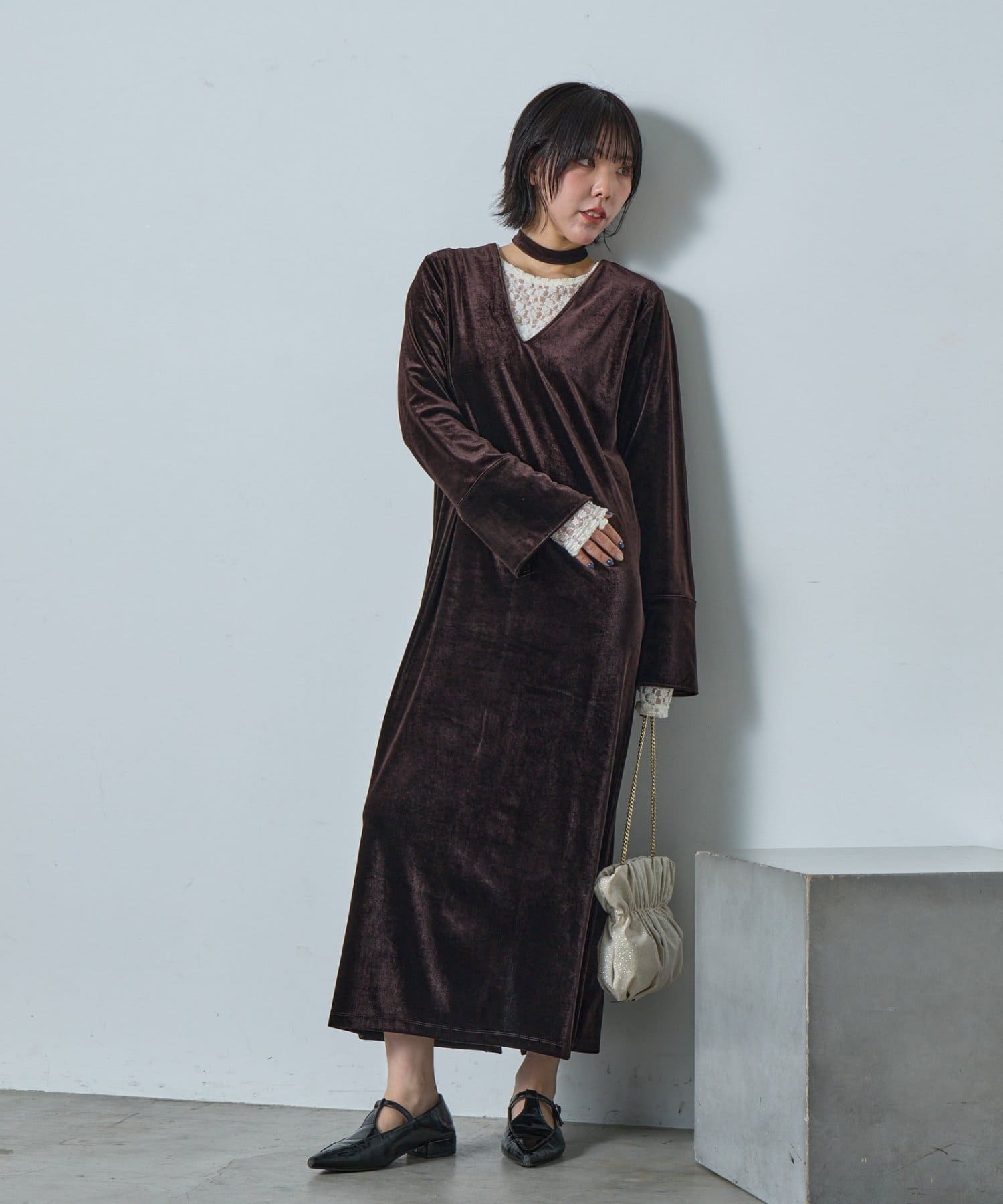 -goocy-(グーシー) 【オケージョン】ボウタイ付きＶネックベロアワンピース