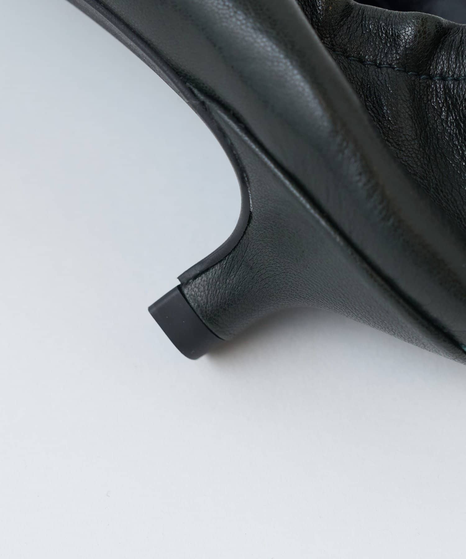 BEARDSLEY(ビアズリー) 《CORSO ROMA 9》レザーパンプス