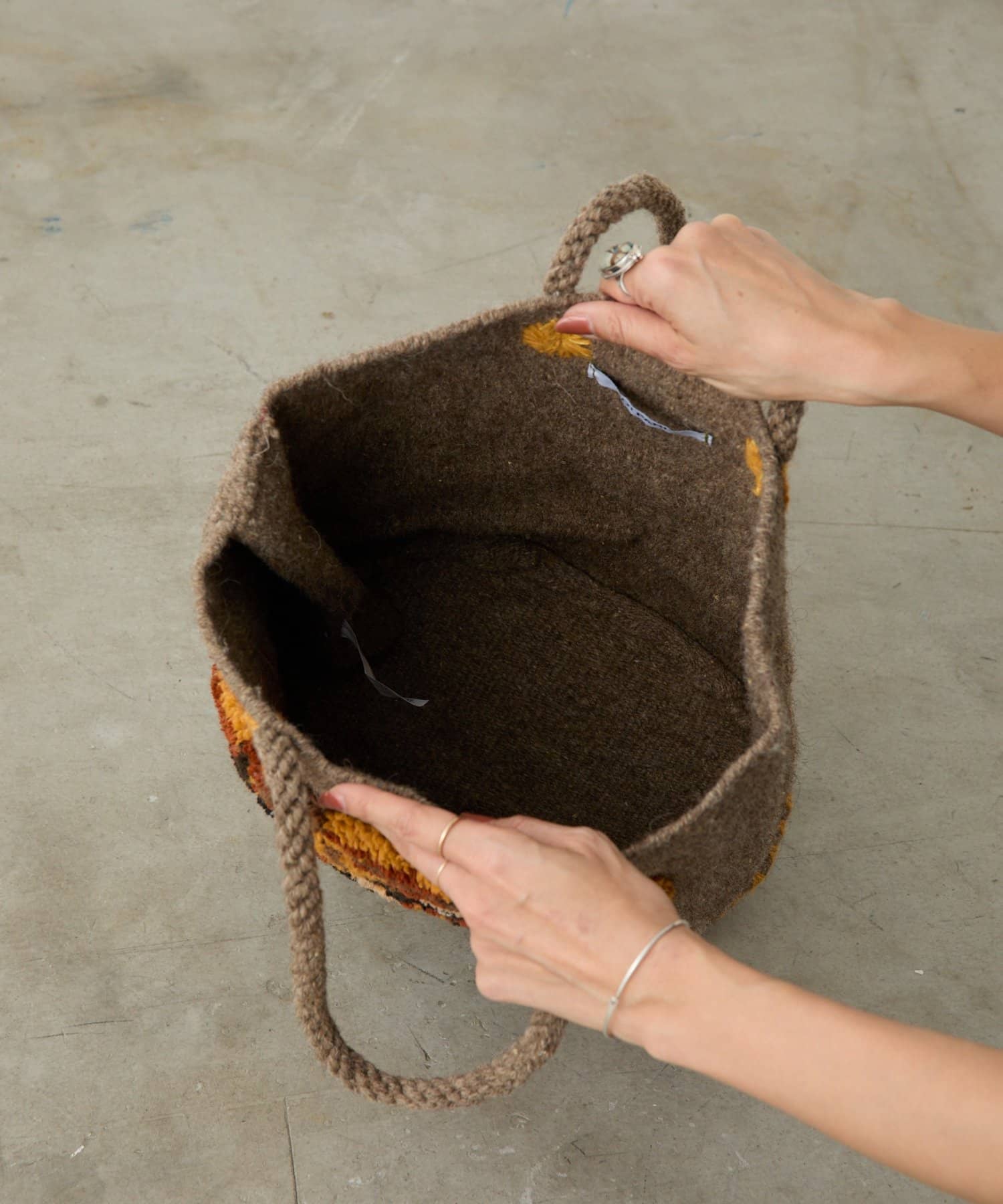 BEARDSLEY(ビアズリー) 12/18(木)12：00予約開始予定《PO! Paris》トートバッグDog