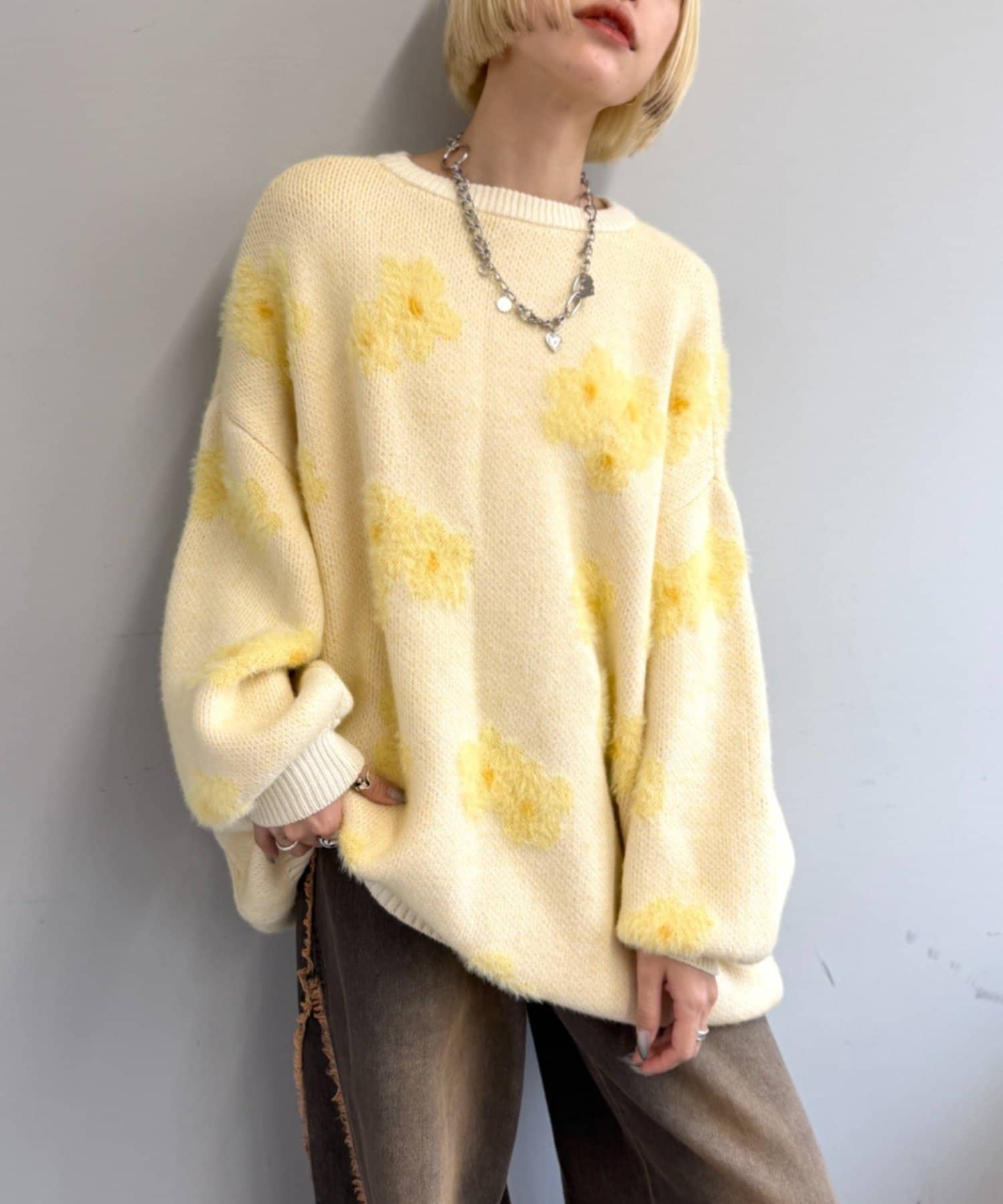 w closet(ダブルクローゼット) フラワーシャギーニット