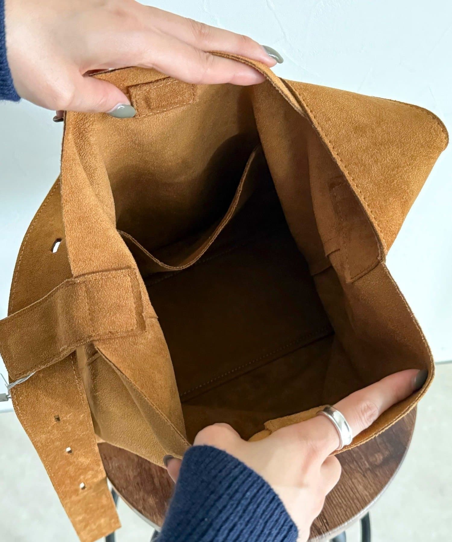 FREDY & GLOSTER(フレディ アンド グロスター) フェイクスエードアジャストワンハンドルバッグ