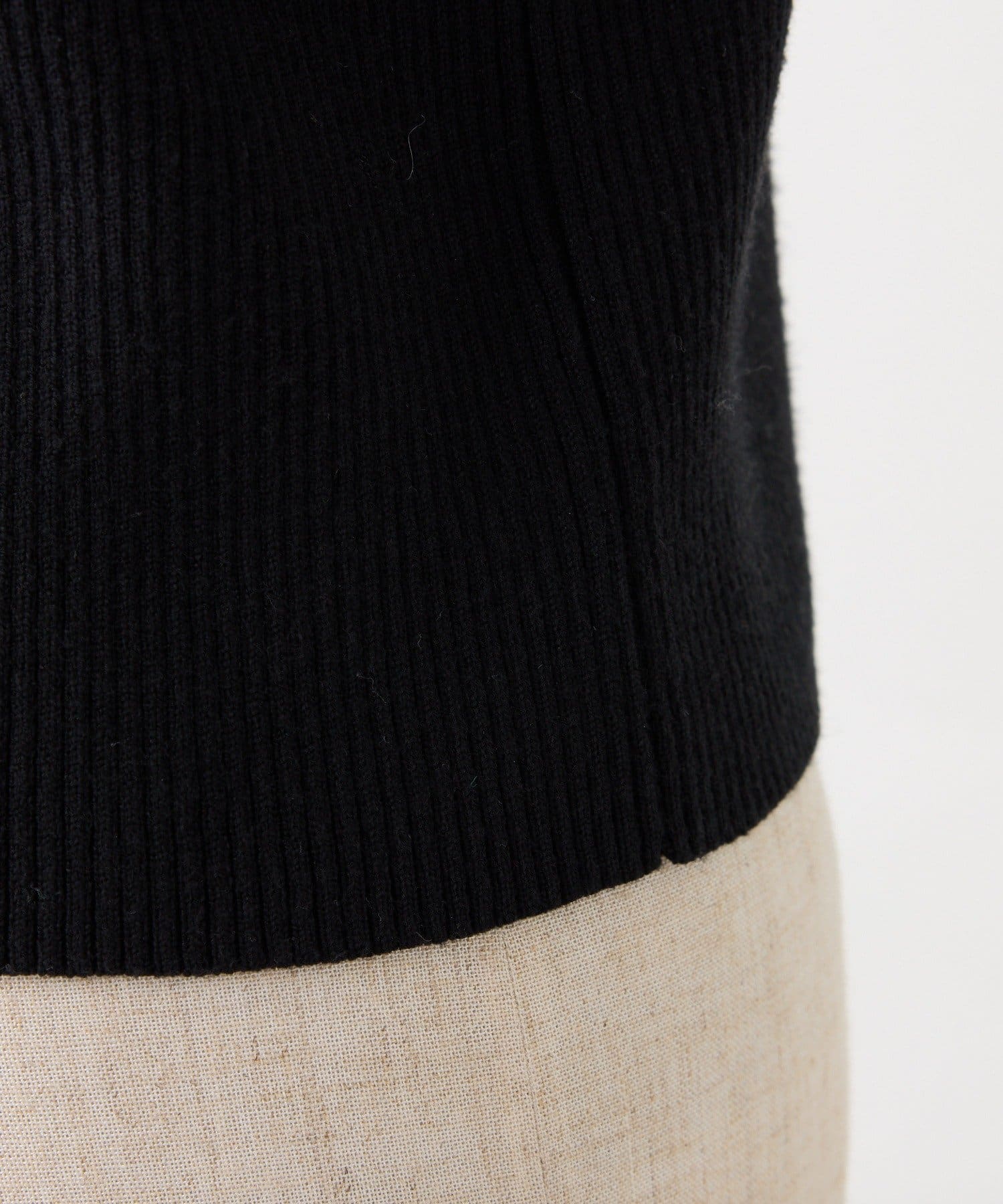 one after another NICE CLAUP(ワンアフターアナザー ナイスクラップ) 【HolidayCollection】衿ファーキラキラ釦ニット