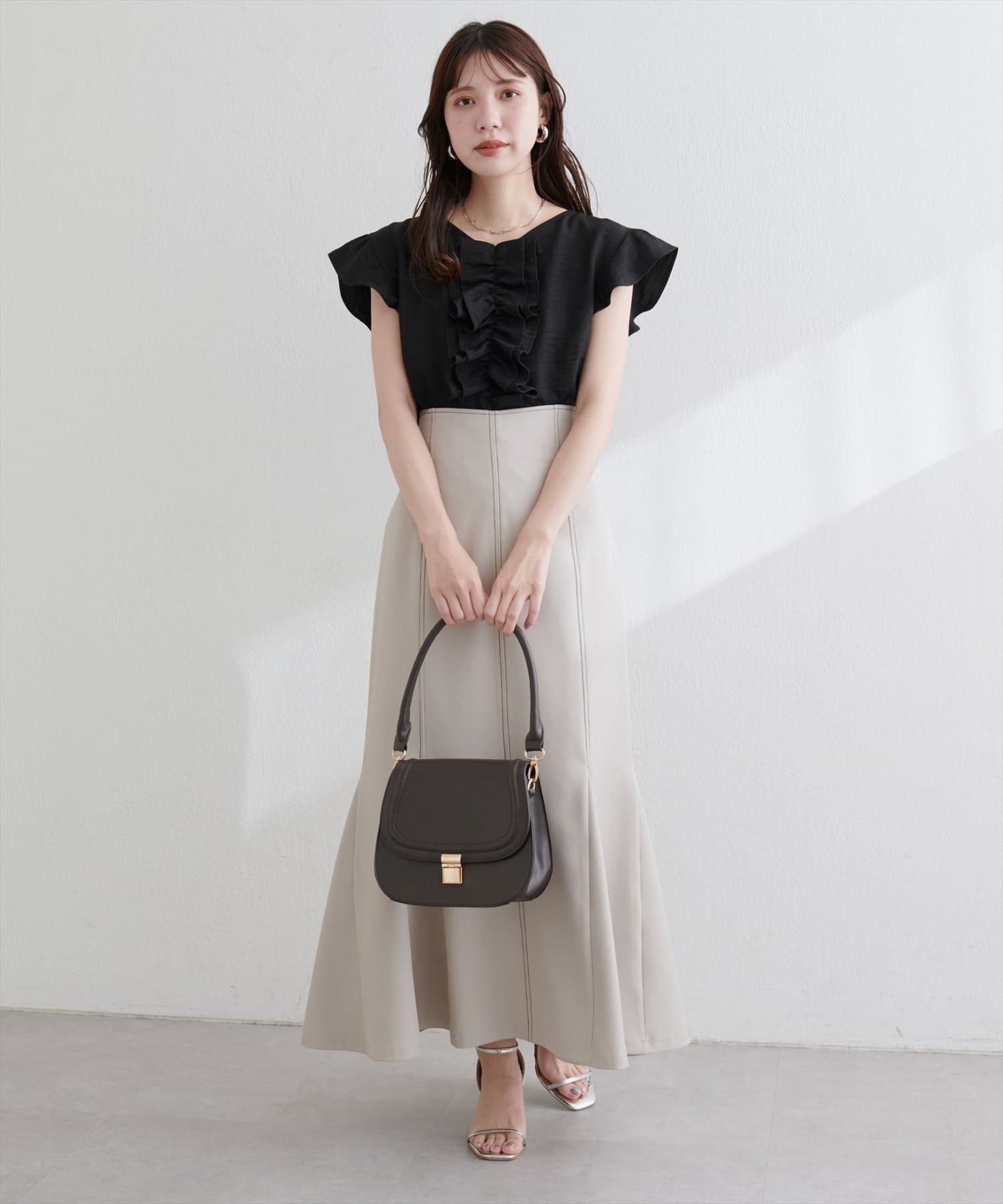 NICE CLAUP / OLIVE des OLIVE OUTLET(ナイスクラップ  / オリーブ デ オリーブ アウトレット) 【natural couture】フロントフリルブラウス