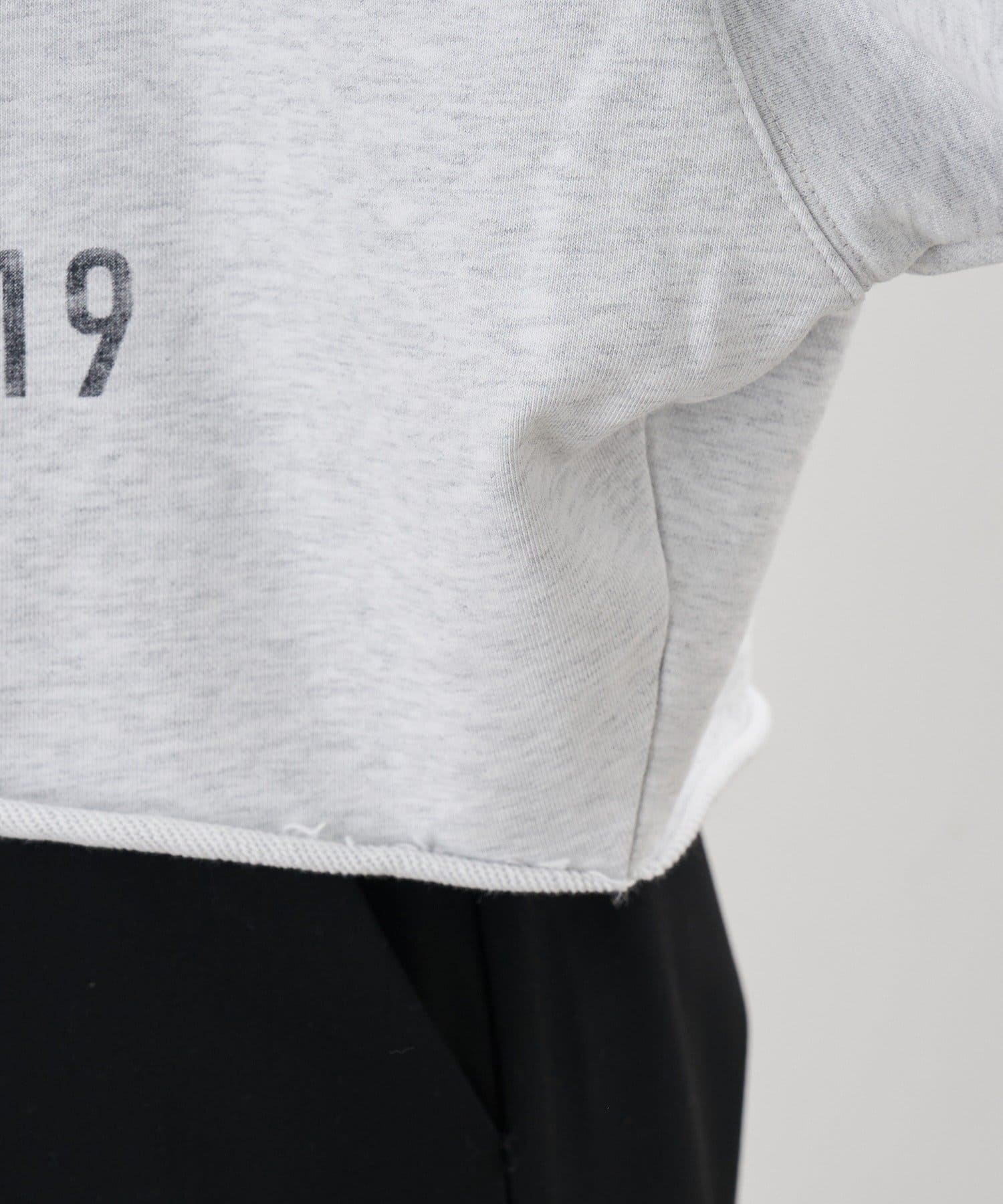 SHENERY(シーナリー) ダメージロゴスウェット