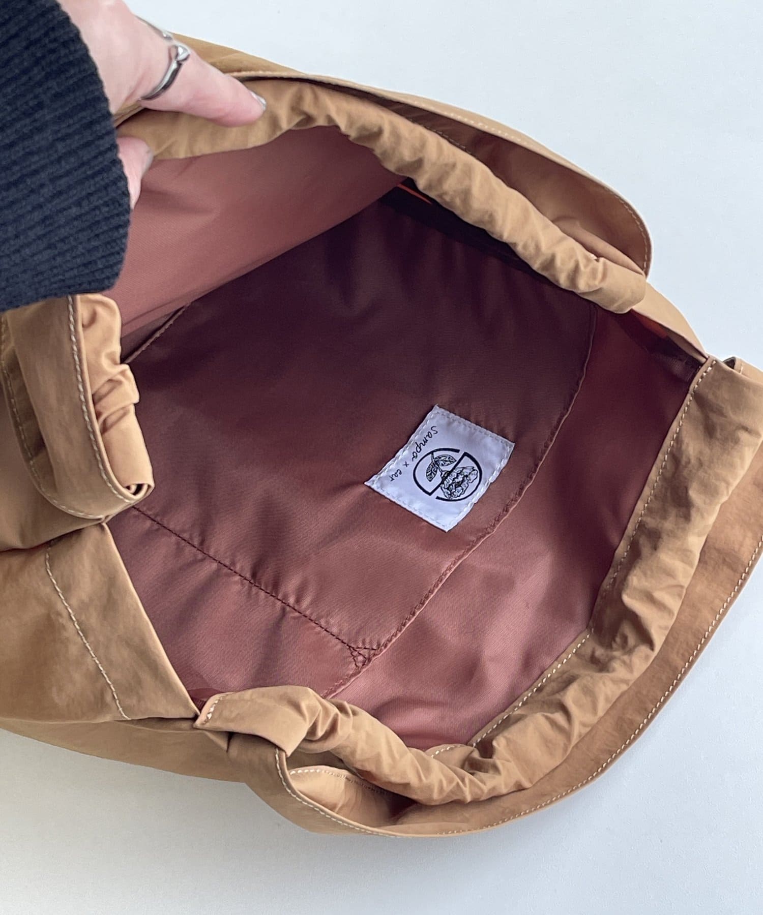 ear PAPILLONNER(イア パピヨネ) 《撥水/A4サイズ対応》sampo×earコラボ刺繍トートバッグ