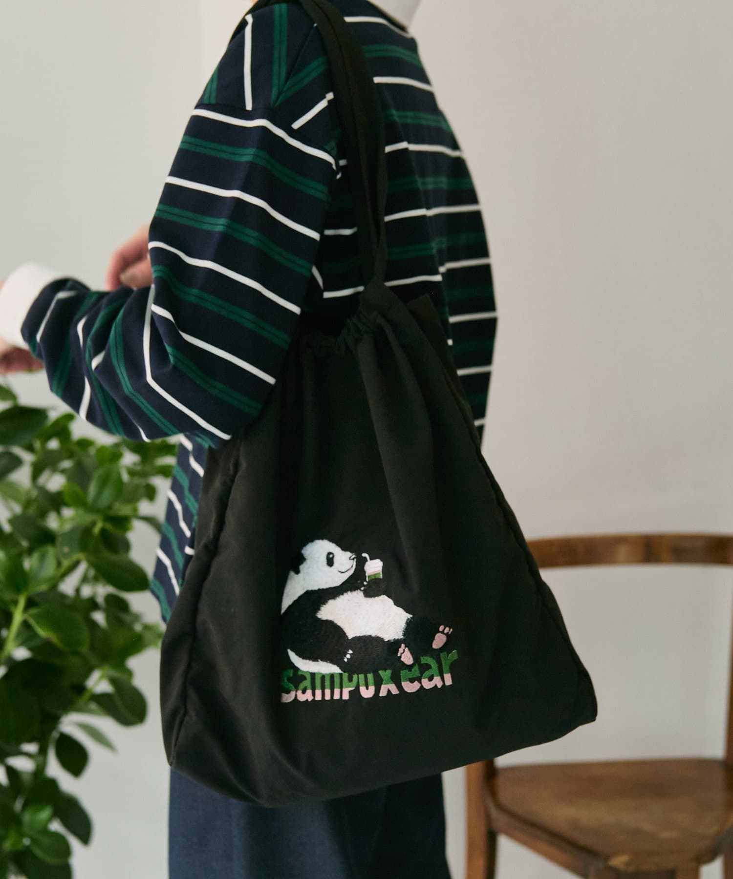 ear PAPILLONNER(イア パピヨネ) 《撥水/A4サイズ対応》sampo×earコラボ刺繍トートバッグ