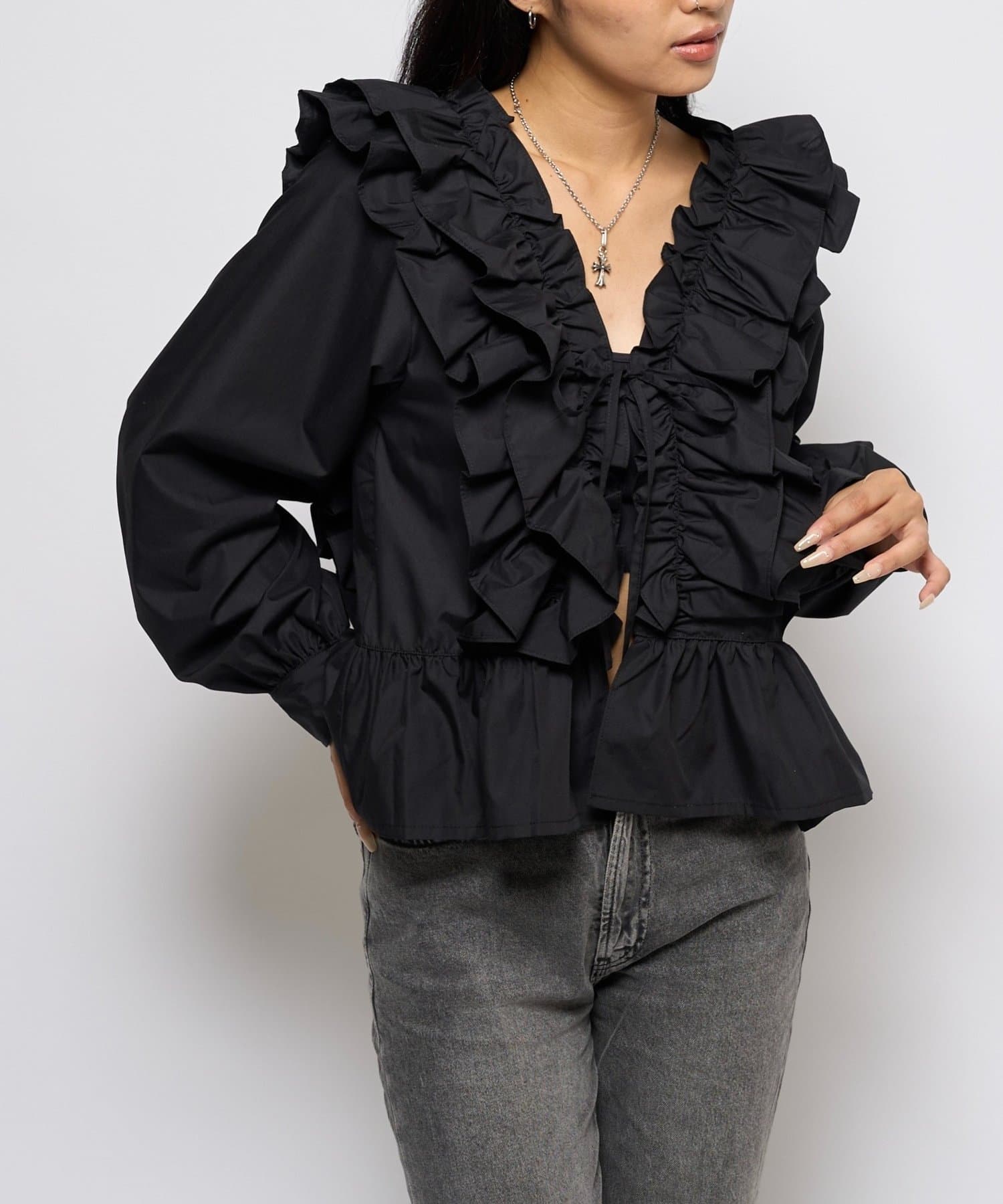 OUTLET(アウトレット) 【WHO'S WHO gallery】フリルペプラムブラウスカーデ