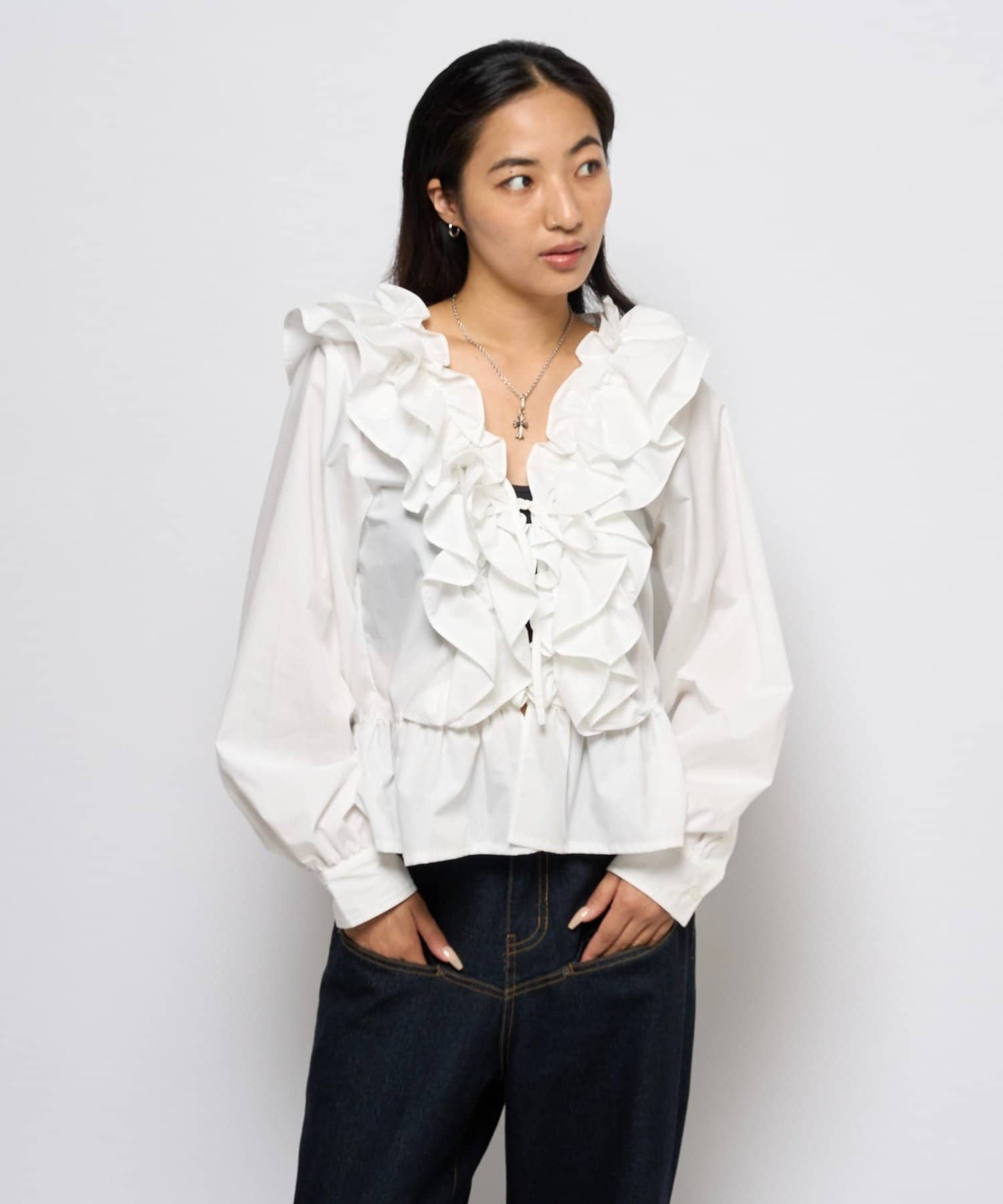 OUTLET(アウトレット) 【WHO'S WHO gallery】フリルペプラムブラウスカーデ