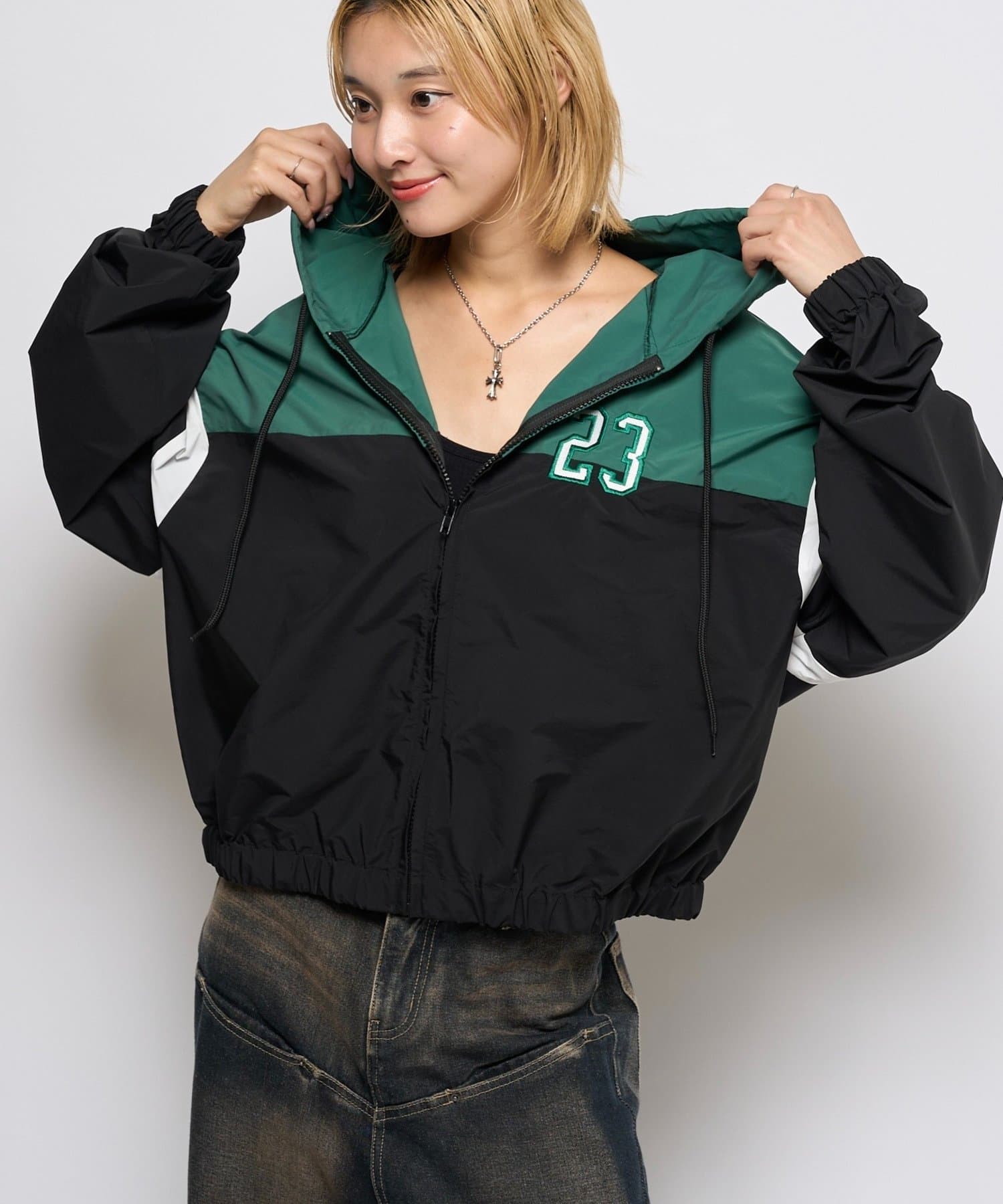 OUTLET(アウトレット) 【WHO'S WHO gallery】ナンバリングナイロンパーカー