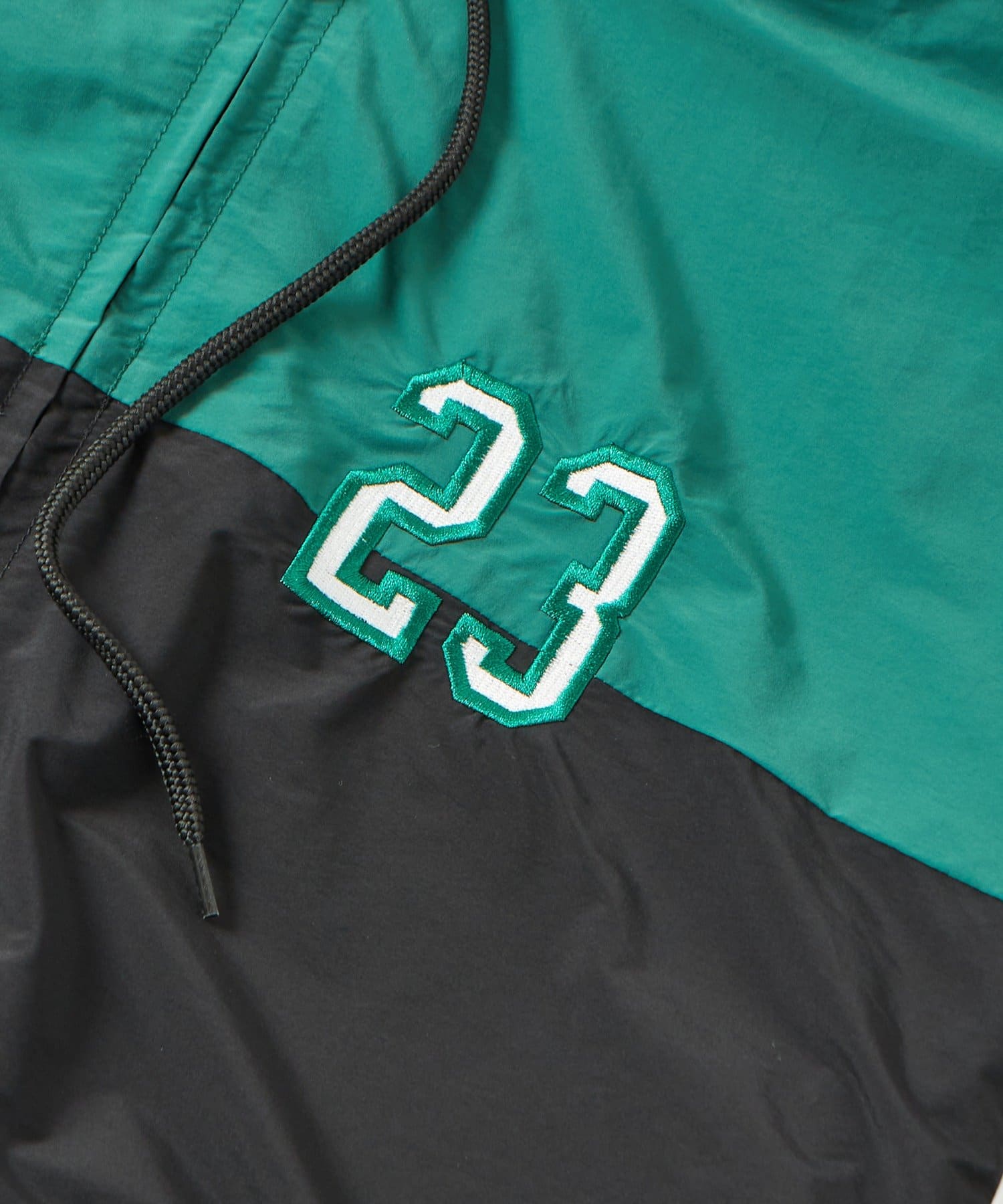 OUTLET(アウトレット) 【WHO'S WHO gallery】ナンバリングナイロンパーカー