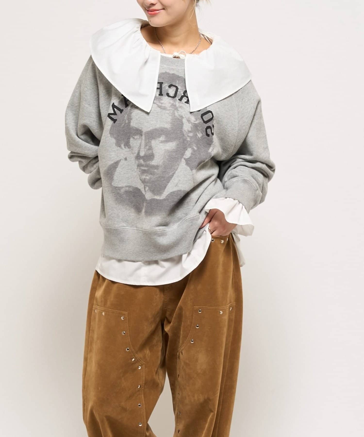 OUTLET(アウトレット) 【WHO'S WHO gallery】BIGカラーラッフルブラウス