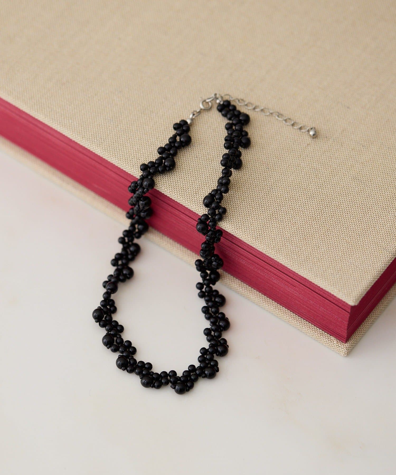 OUTLET(アウトレット) 【ear PAPILLONNER】フリルレース調パールネックレス