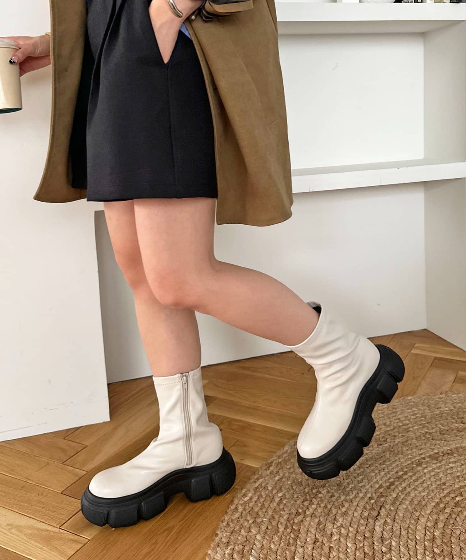 OUTLET(アウトレット) 【Discoat】厚底ストレッチショートブーツ