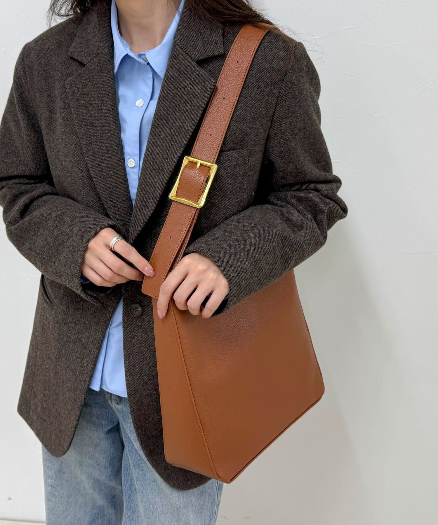 FREDY & GLOSTER(フレディ アンド グロスター) バックルディテールワンショルダーバッグ