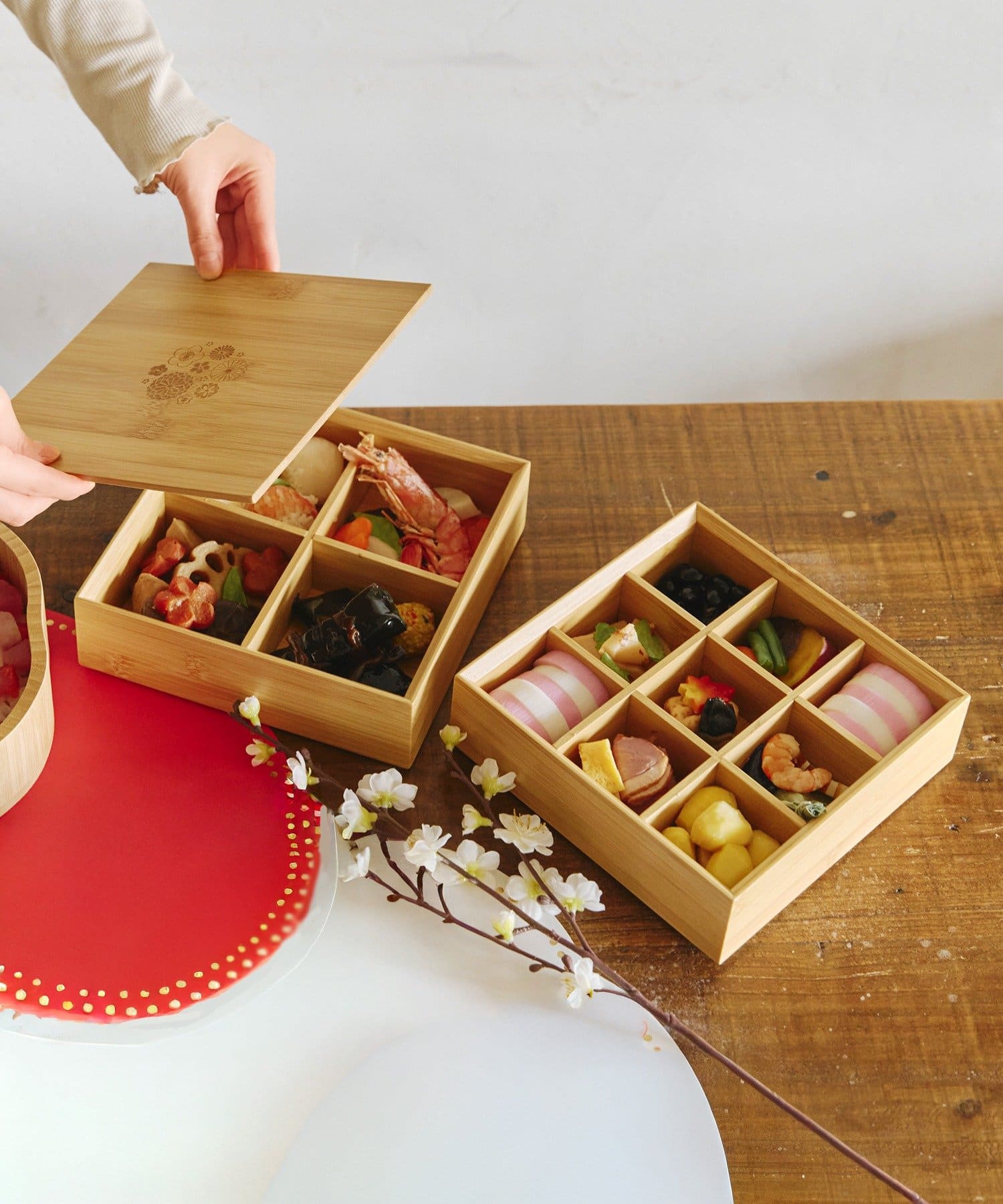 salut!(サリュ) 竹製重箱2段／花ひらく、新春のうつわ