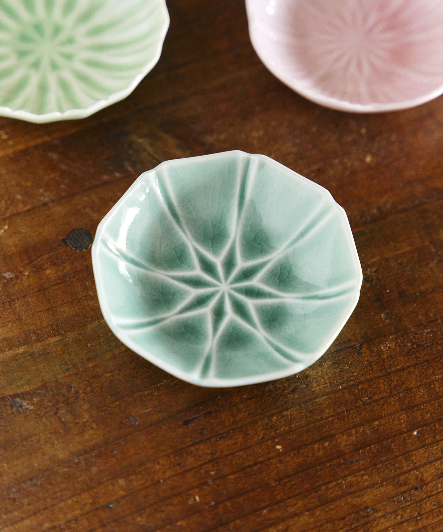 salut!(サリュ) ガラス貫入小皿水仙／花ひらく、新春のうつわ