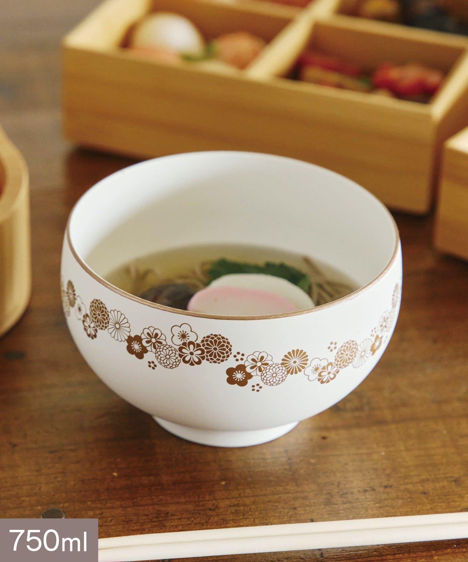 salut!(サリュ) ほっこり汁椀大：750ml／花ひらく、新春のうつわ