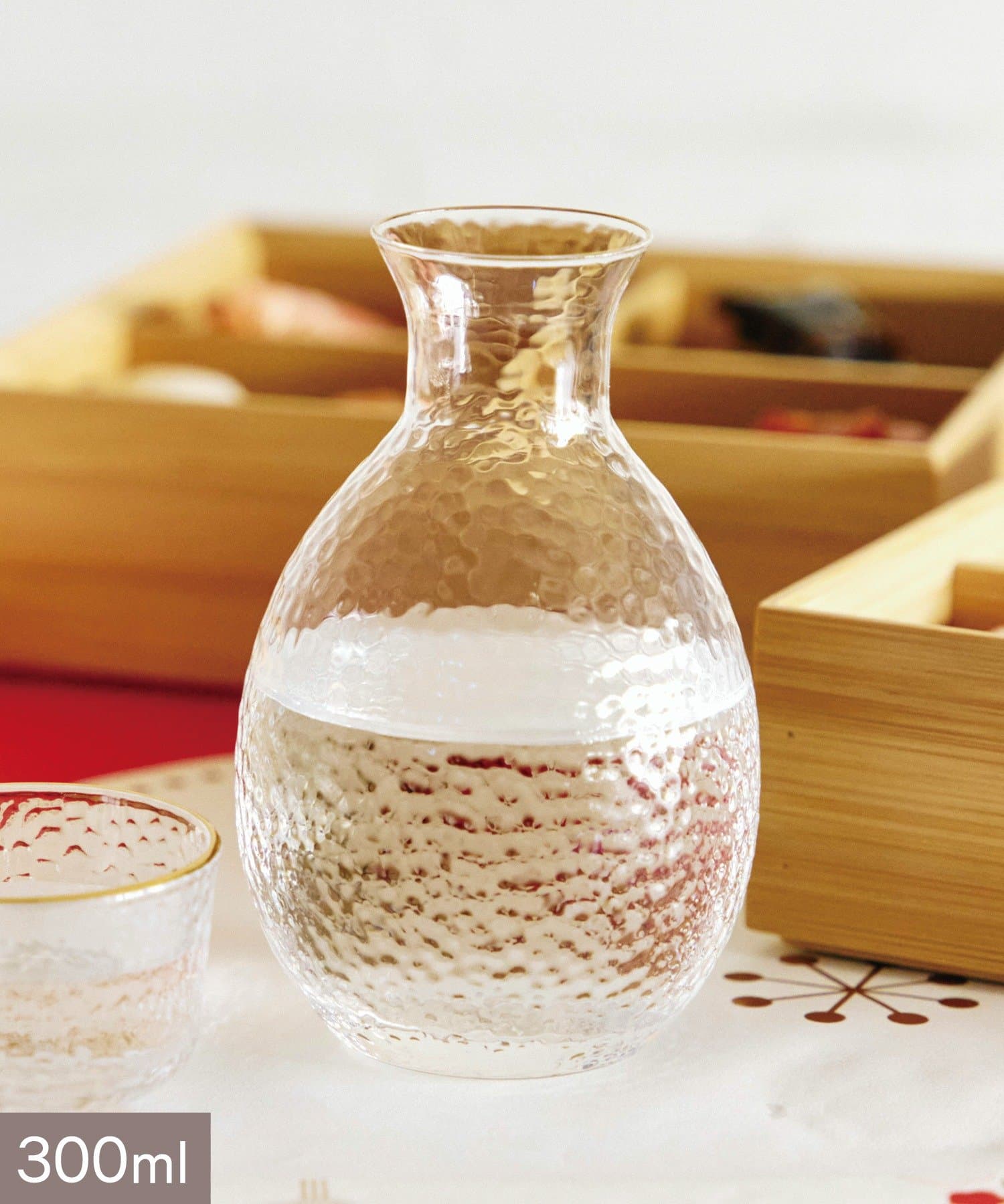 salut!(サリュ) とっくり：300ml／花ひらく、新春のうつわ