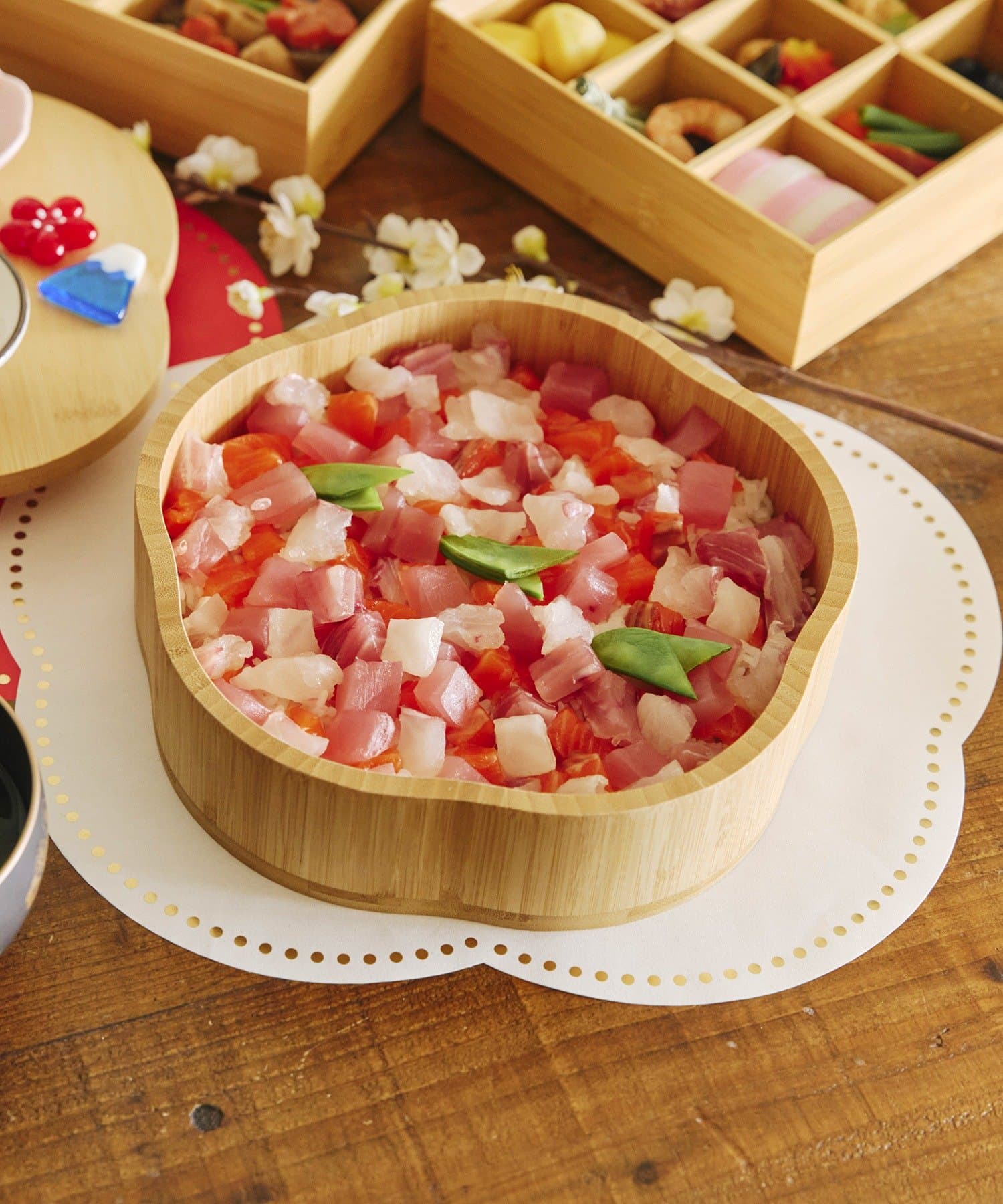 salut!(サリュ) 《WEB限定商品》竹製フラワー重箱／花ひらく、新春のうつわ