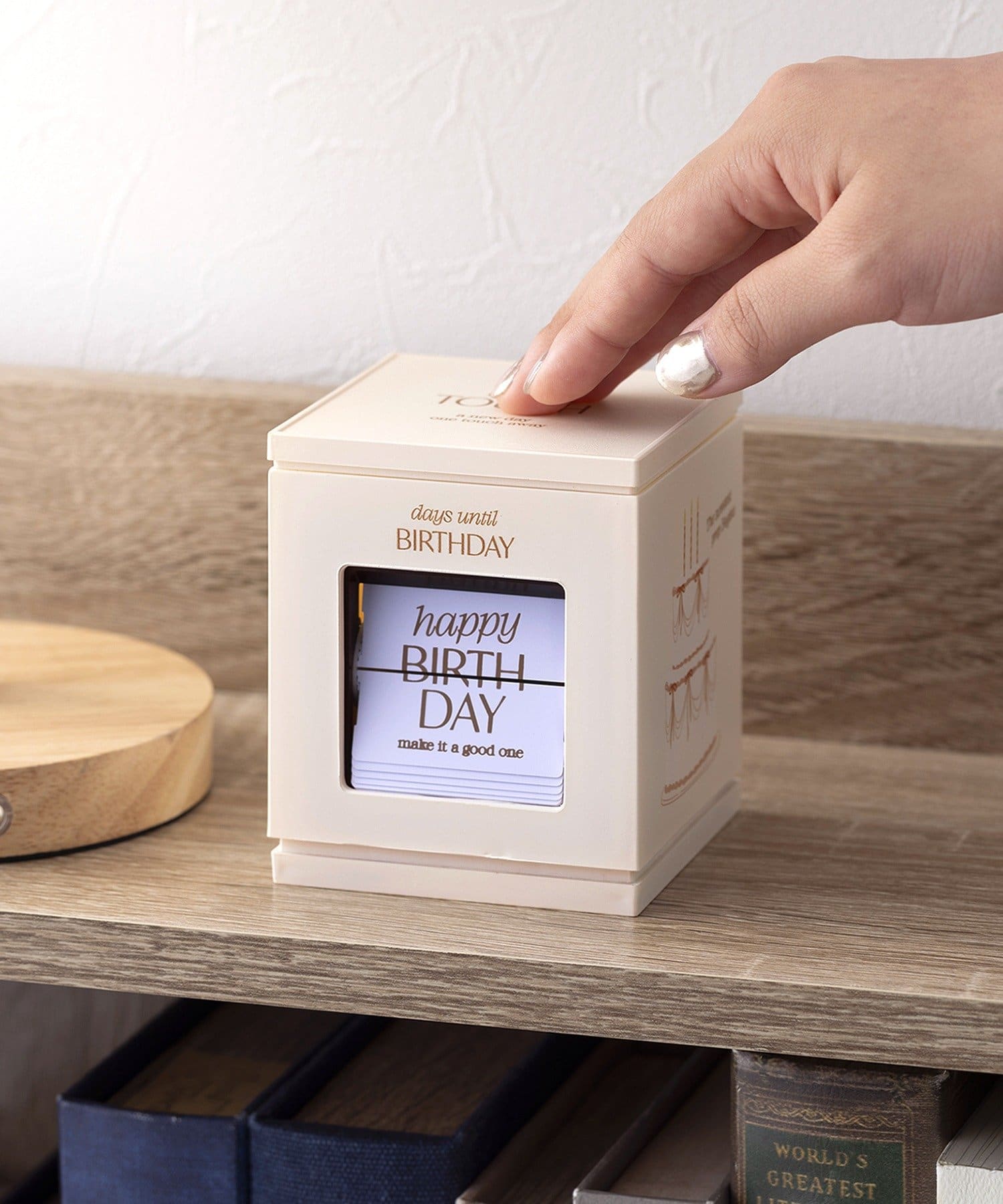 3COINS(スリーコインズ) バースデー日めくりカレンダー