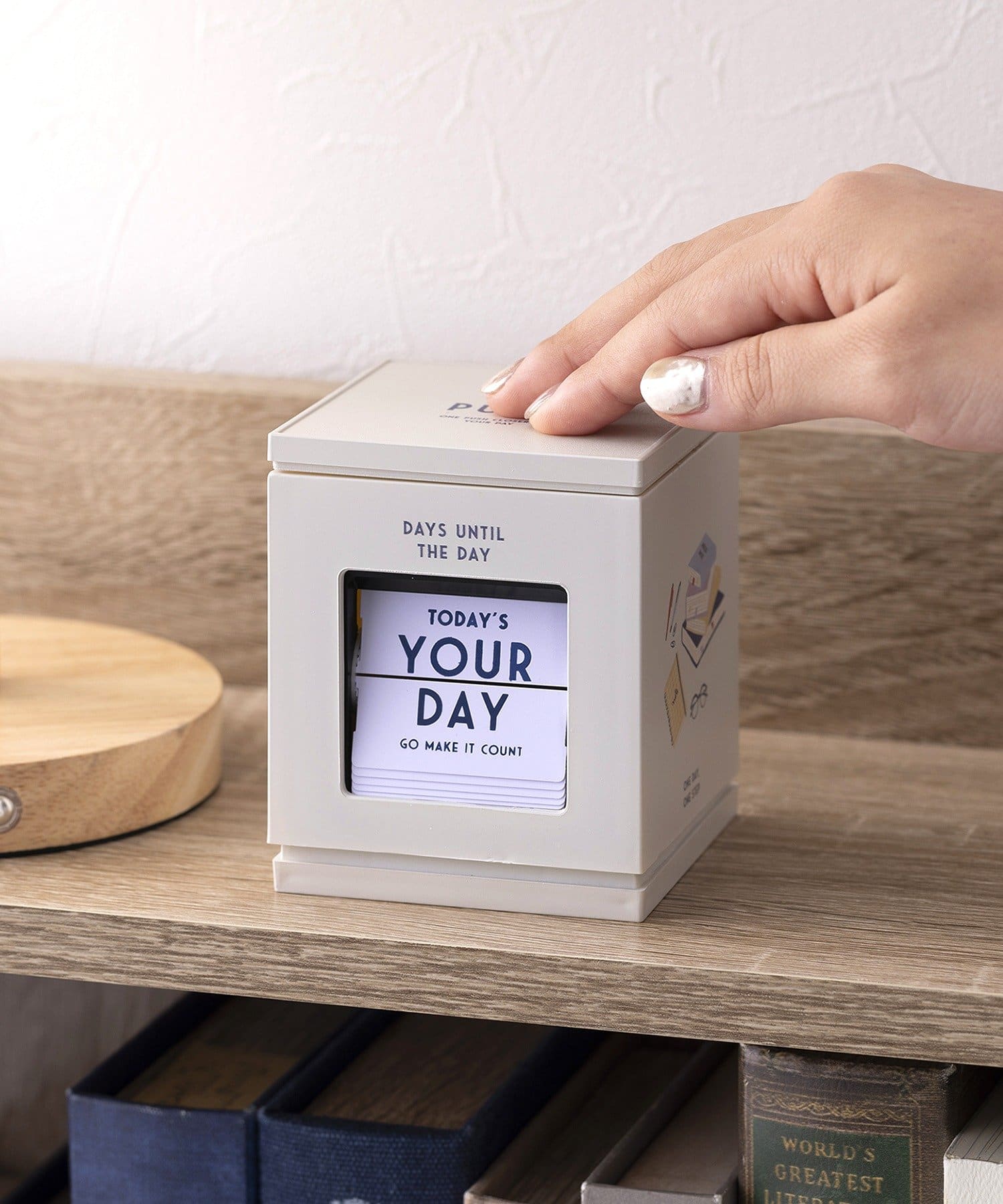 3COINS(スリーコインズ) 予定日日めくりカレンダー