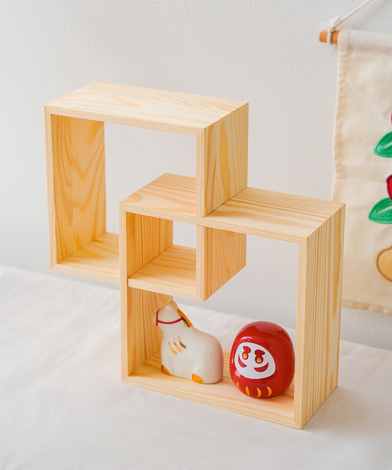 3COINS(スリーコインズ) ディスプレイラック／お正月